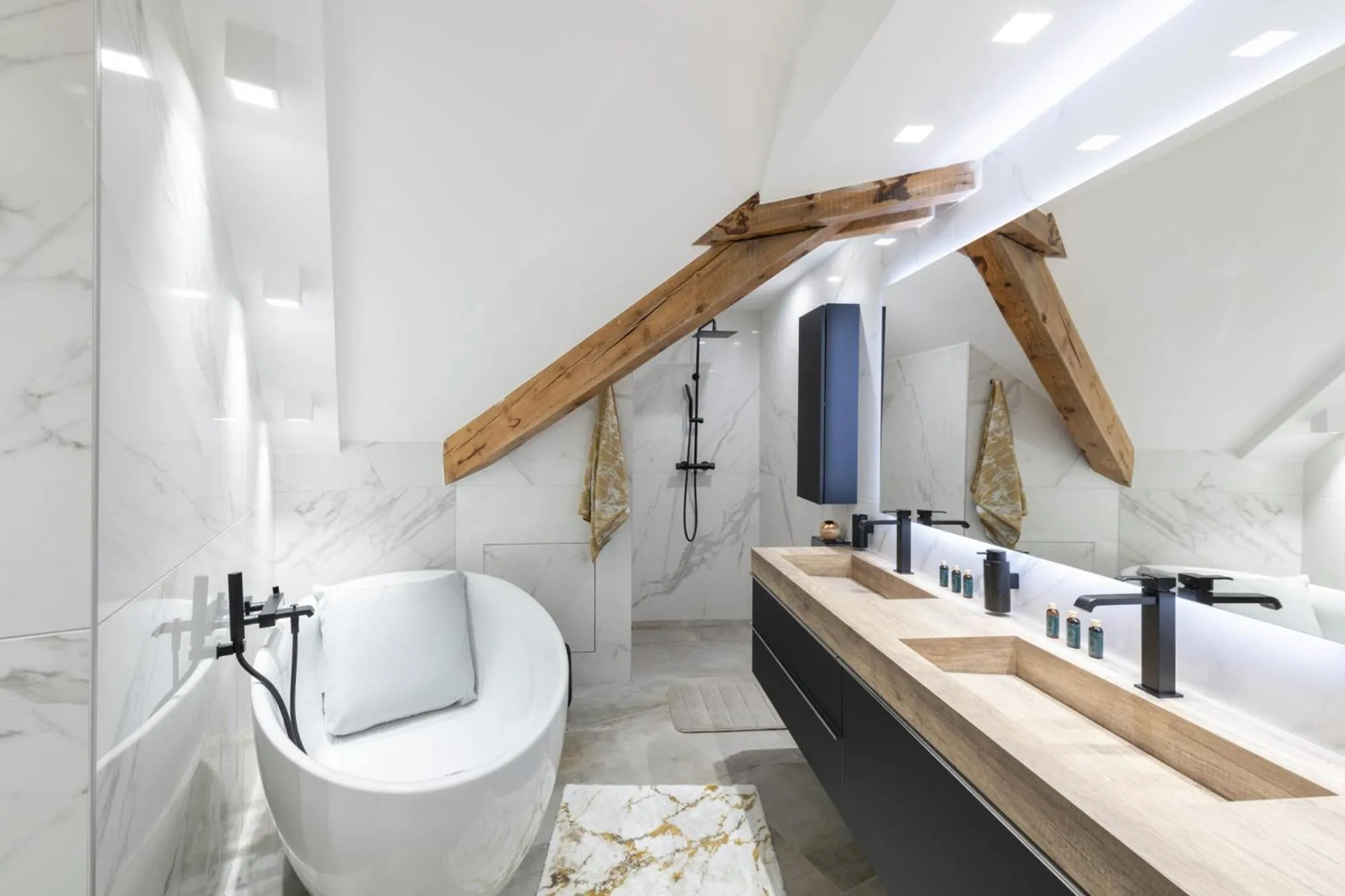 Shower in Mairnaige, luxueux appartement avec sauna