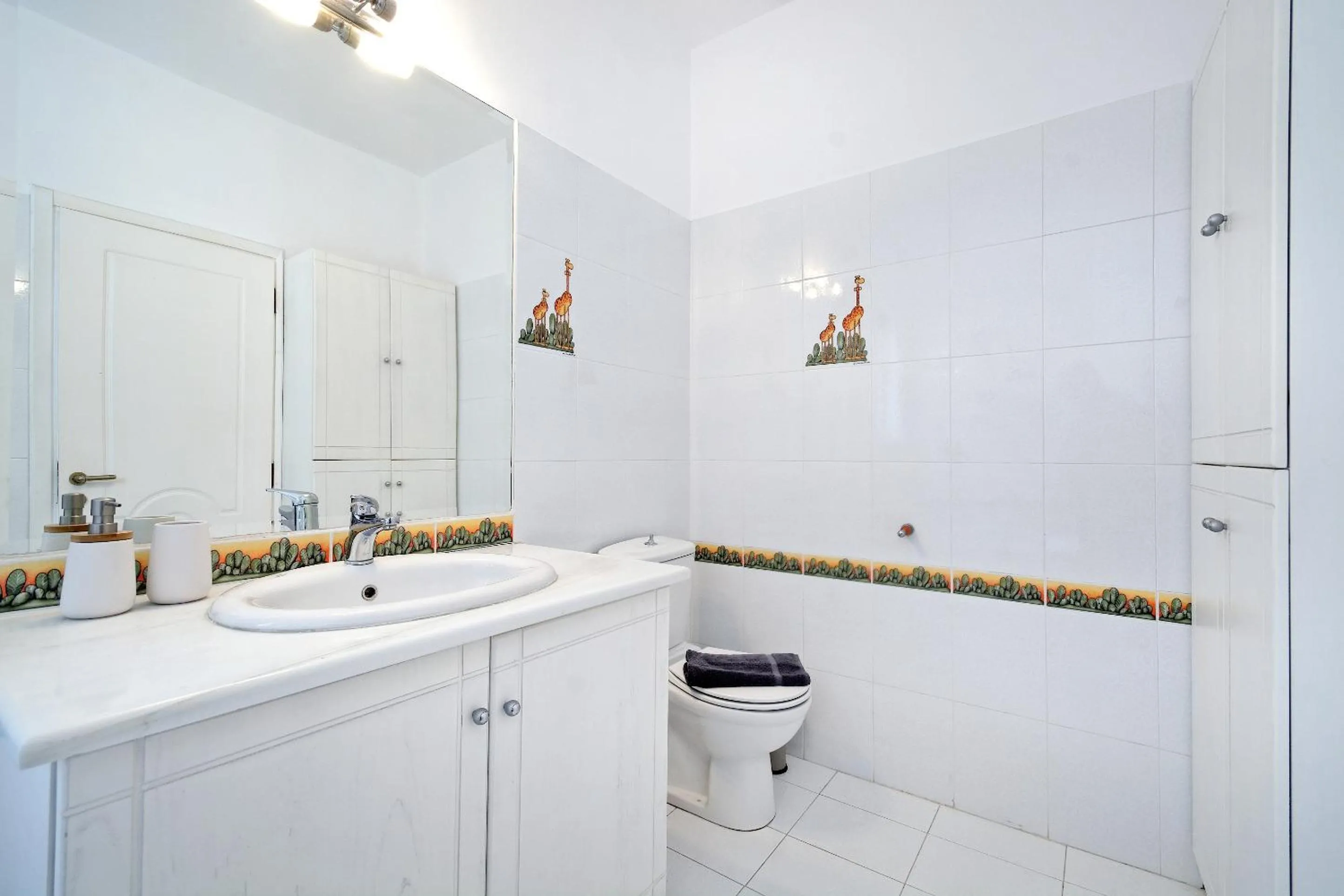 Bathroom in Triplex Villa Gardenia Glyfada sea view