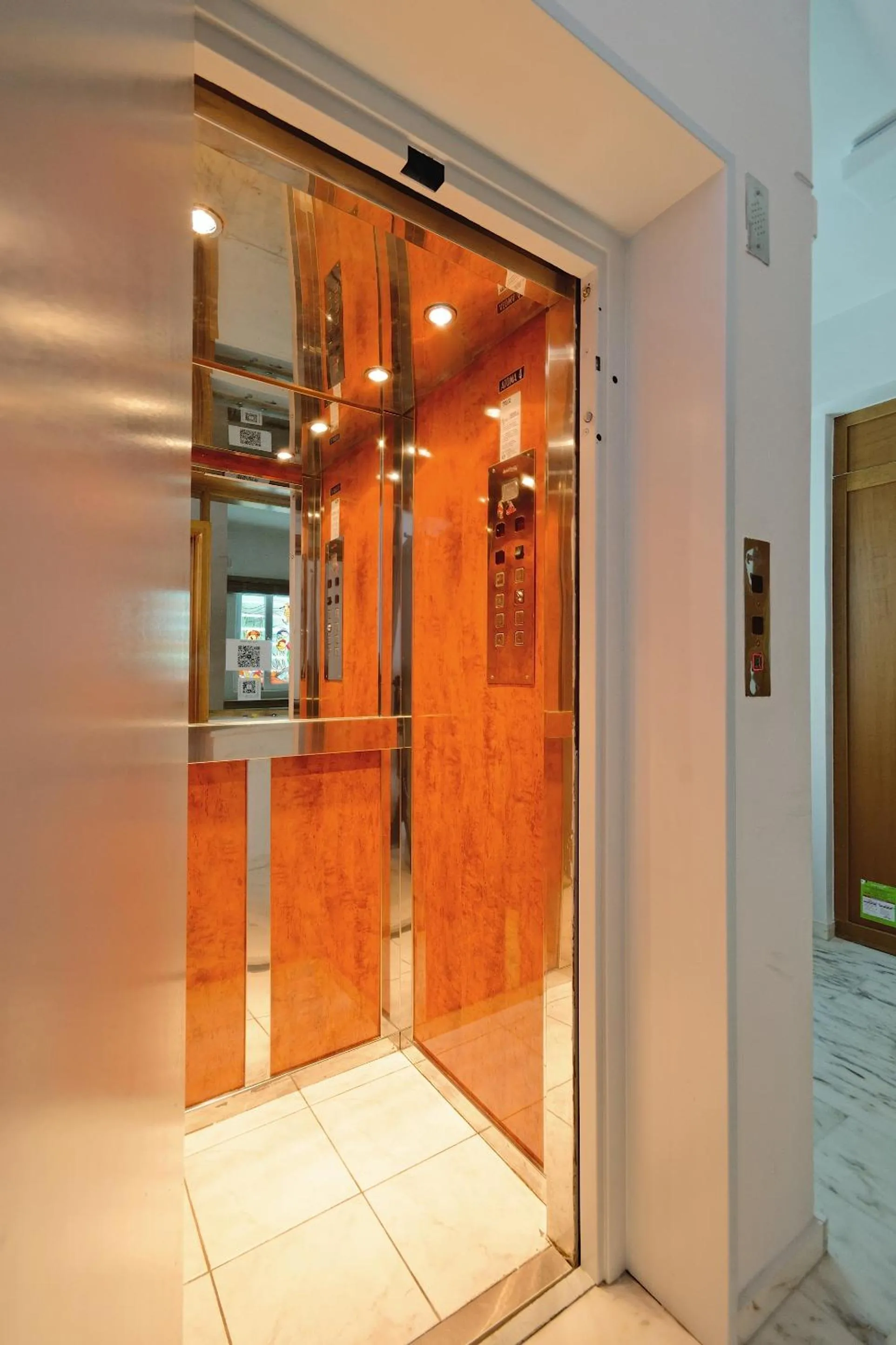 elevator in Triplex Villa Gardenia Glyfada sea view