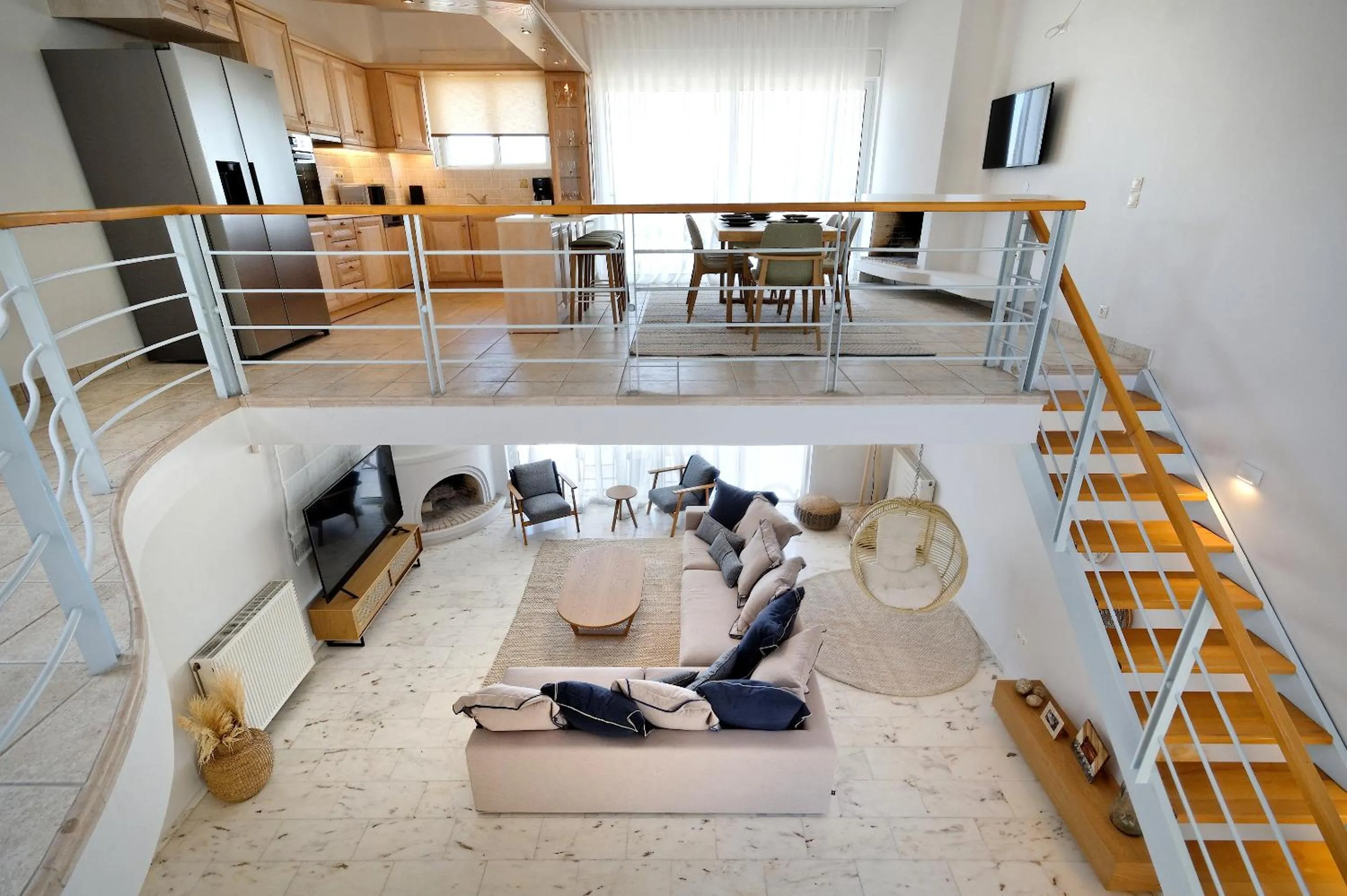 Kitchen or kitchenette in Triplex Villa Gardenia Glyfada sea view