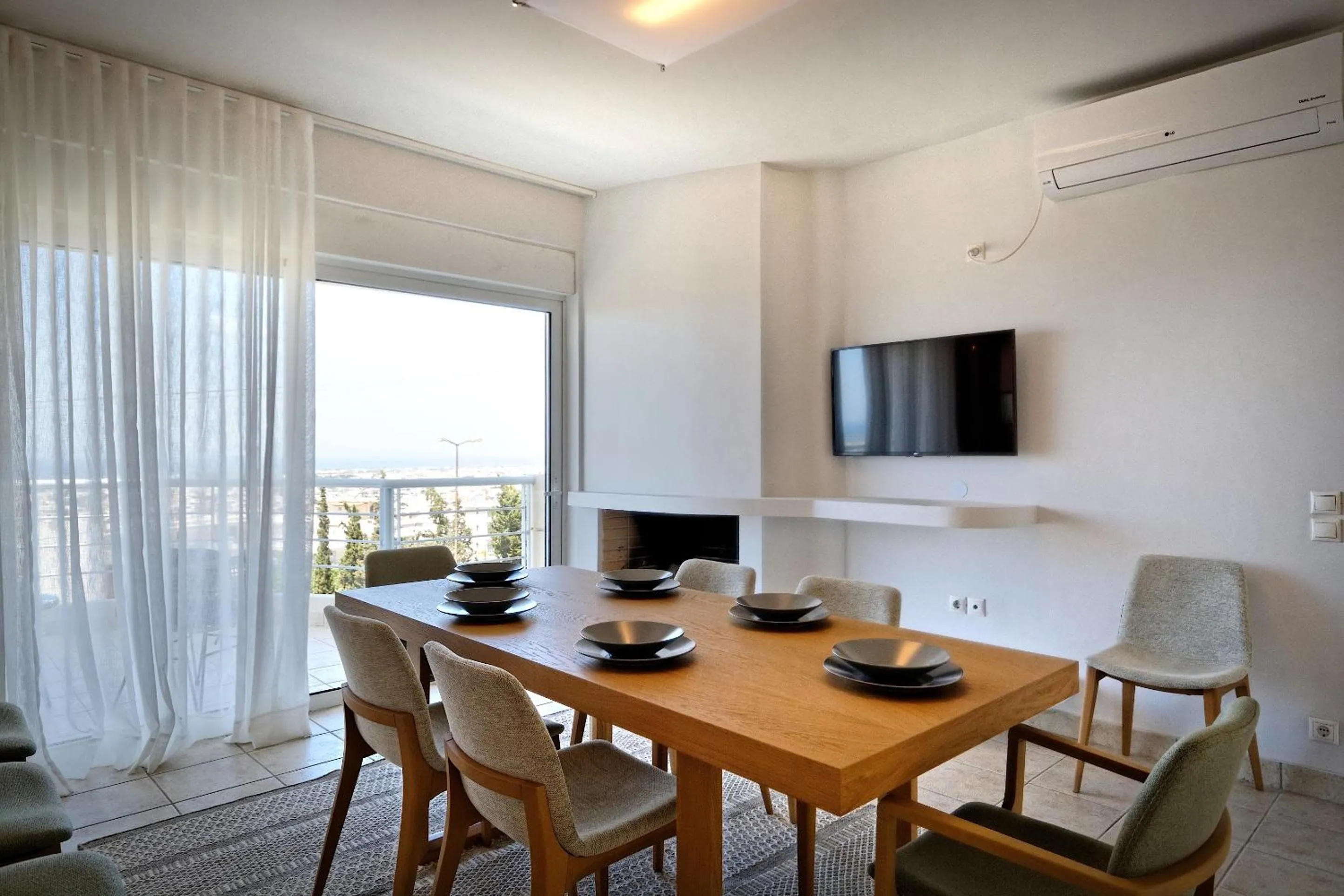 TV and multimedia in Triplex Villa Gardenia Glyfada sea view