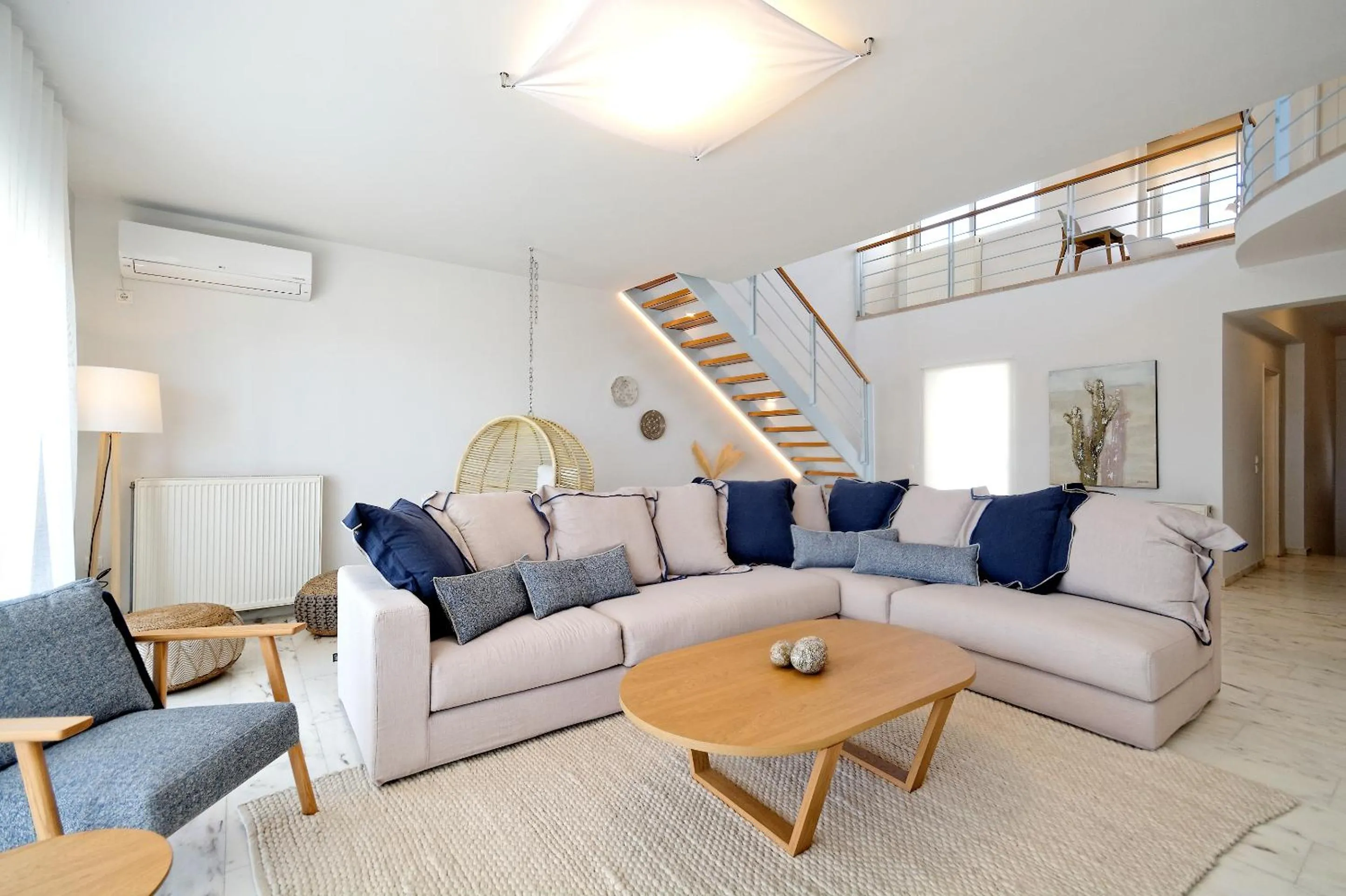 Living room in Triplex Villa Gardenia Glyfada sea view