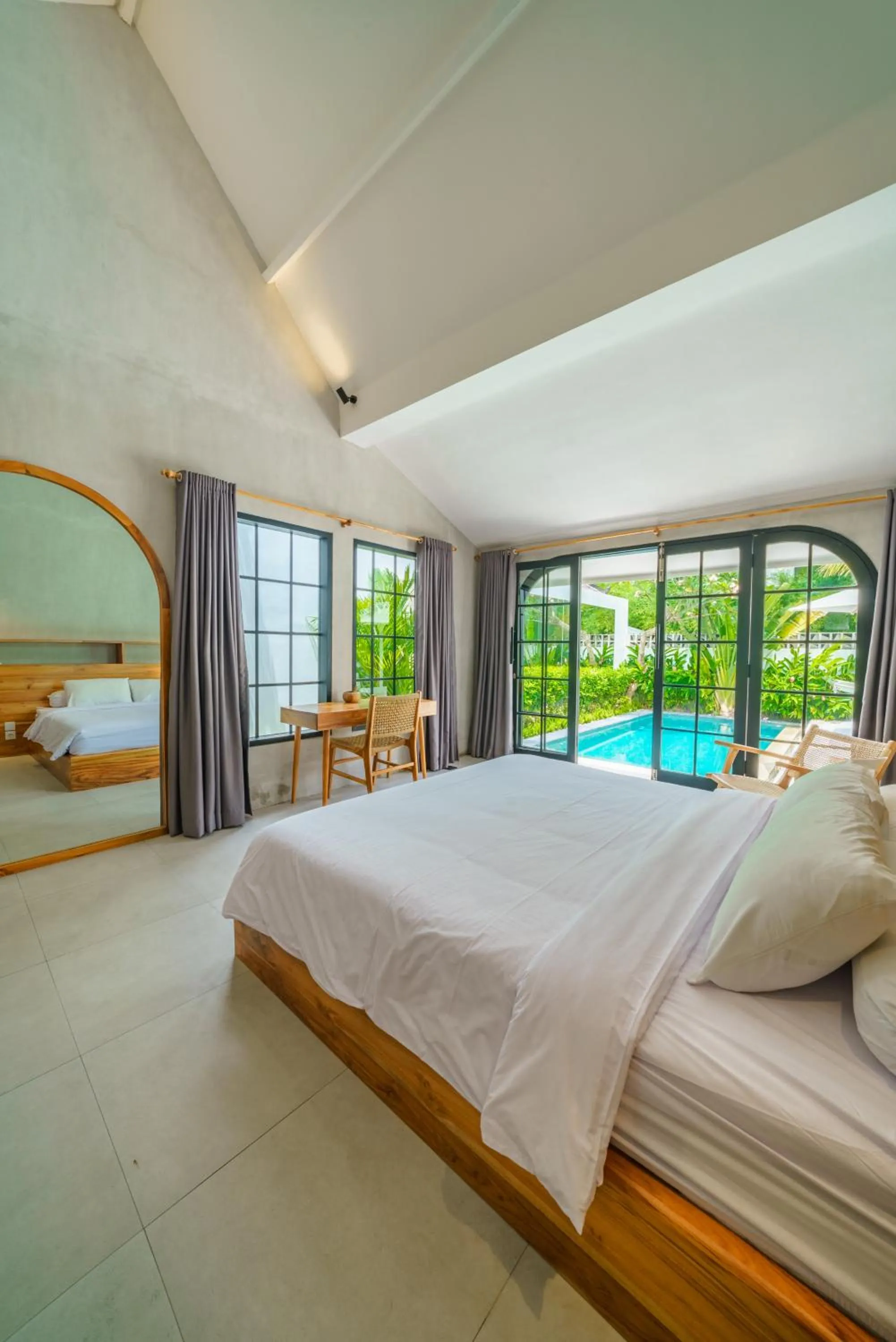 Bed in Villa Mellow - Lovely 2 bdr villa close to the beach in Canggu !