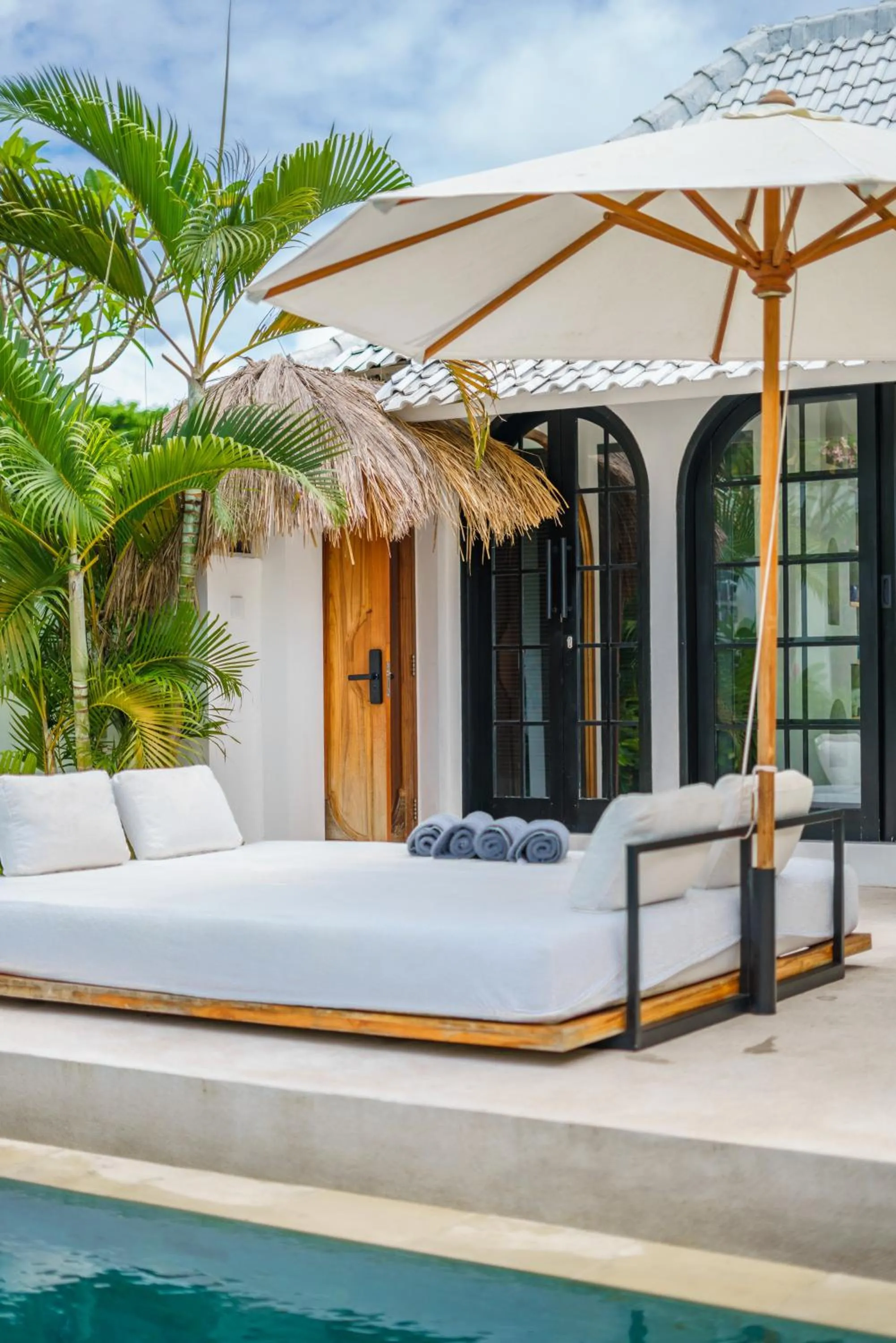 Property building in Villa Mellow - Lovely 2 bdr villa close to the beach in Canggu !