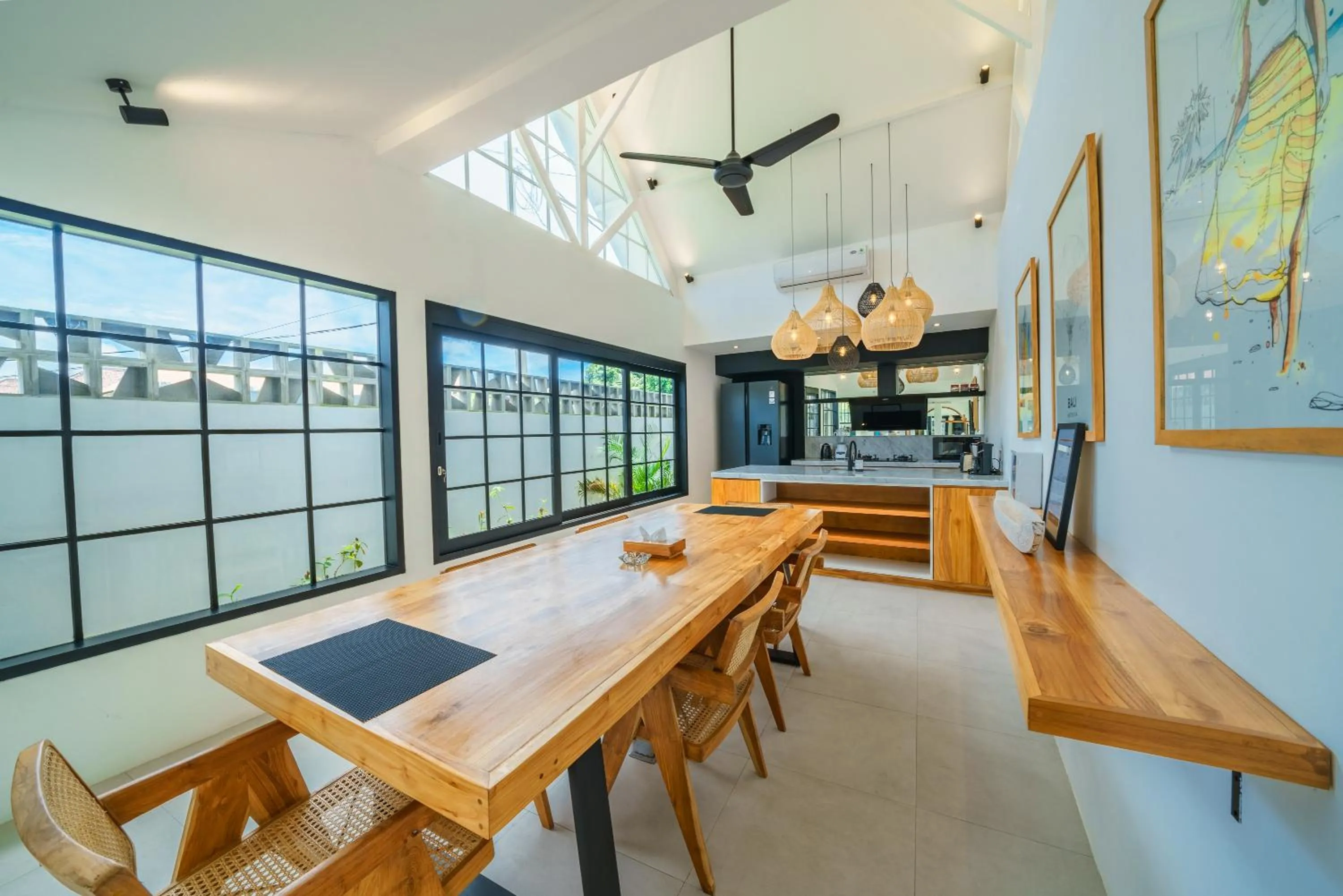 TV and multimedia in Villa Mellow - Lovely 2 bdr villa close to the beach in Canggu !