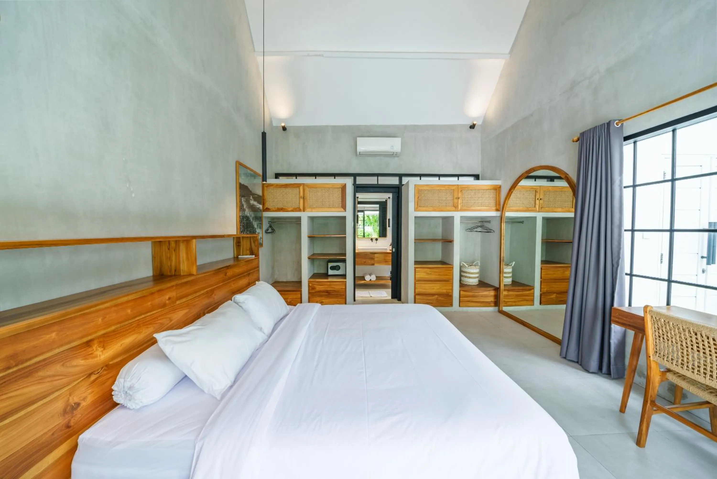 Bed in Villa Mellow - Lovely 2 bdr villa close to the beach in Canggu !