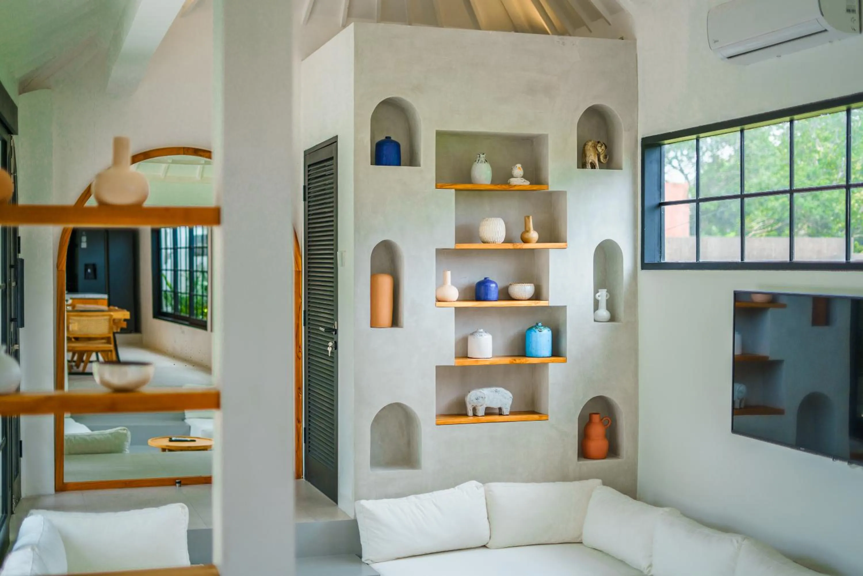 Living room in Villa Mellow - Lovely 2 bdr villa close to the beach in Canggu !