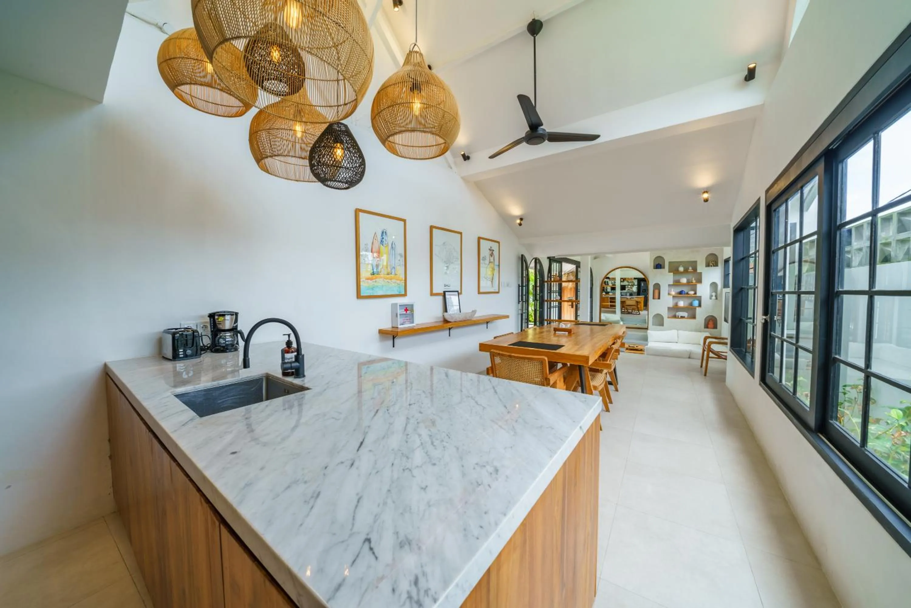 Coffee/tea facilities in Villa Mellow - Lovely 2 bdr villa close to the beach in Canggu !