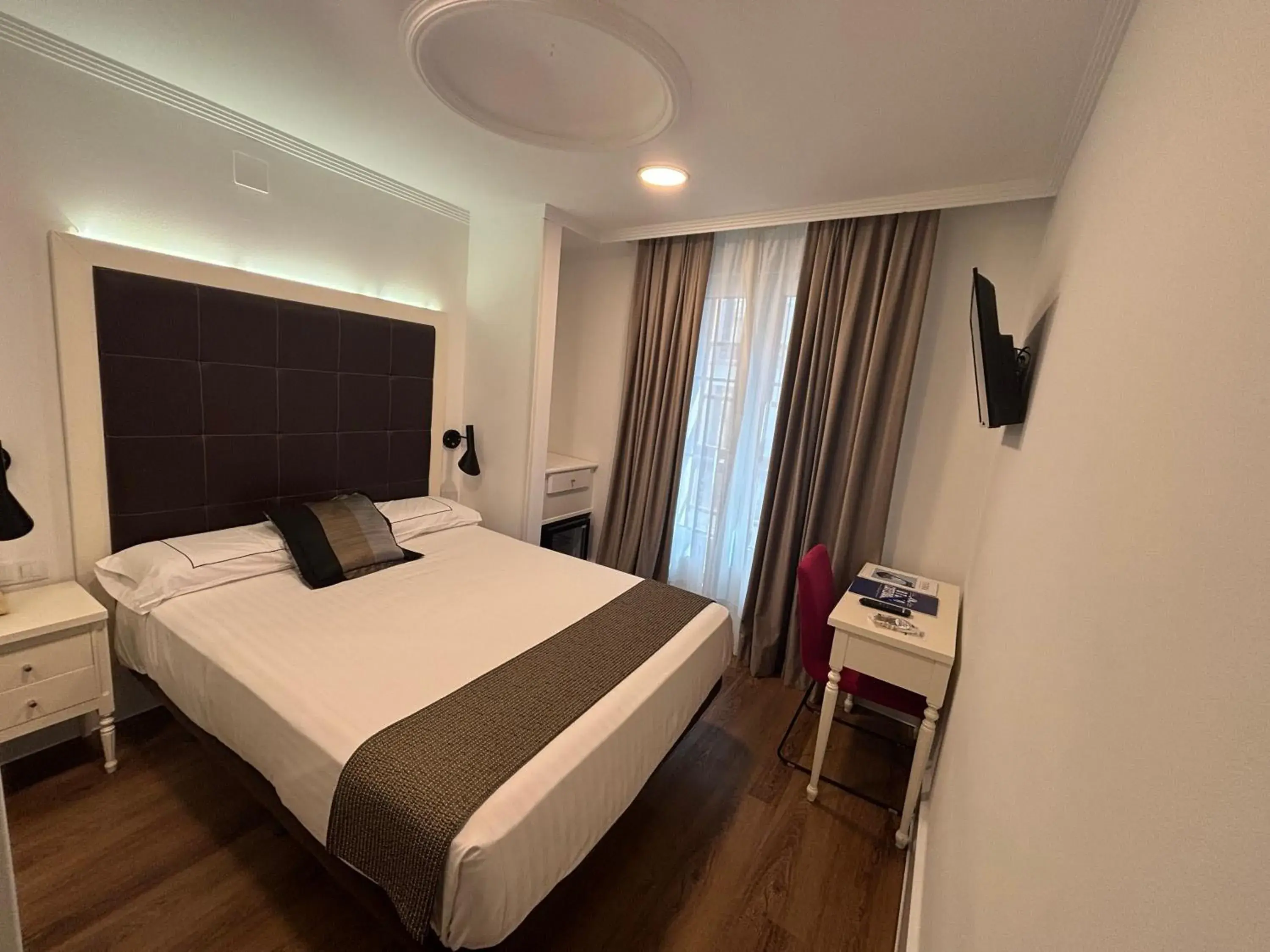 Decorative detail, Bed in Hotel Boutique Catedral Decorative detail, Bed in Hotel Boutique Catedral