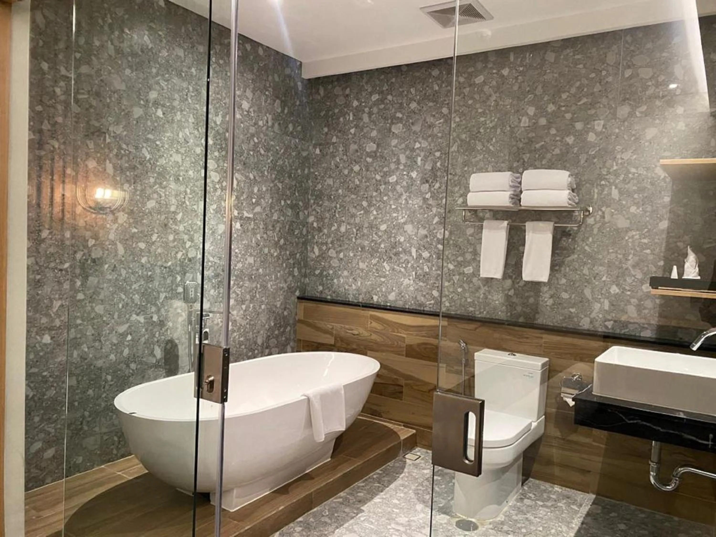 Bathroom in Cordela Suites Tasikmalaya