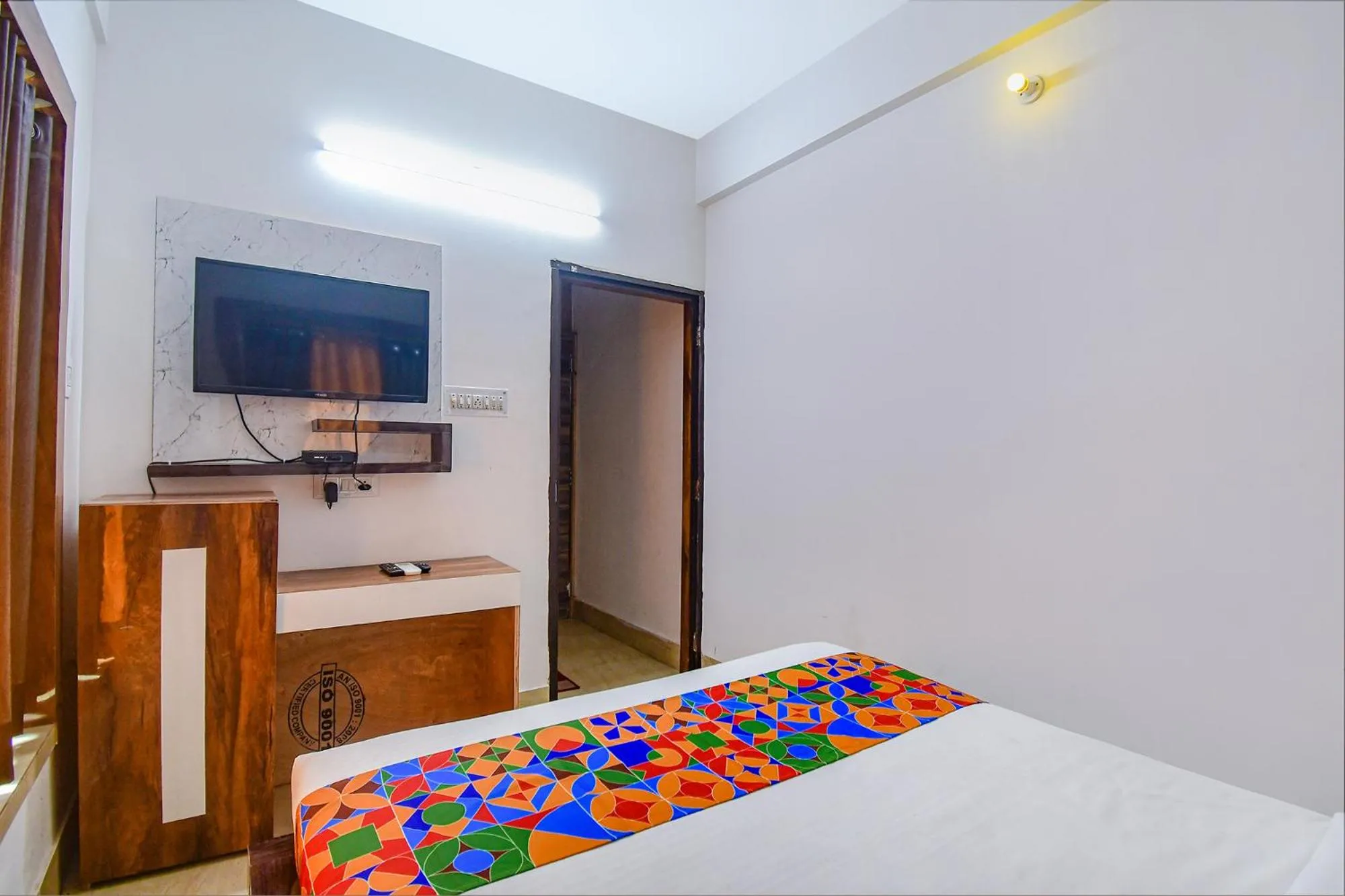 Bed in Super Hotel O Ruby Near Acropolis Mall