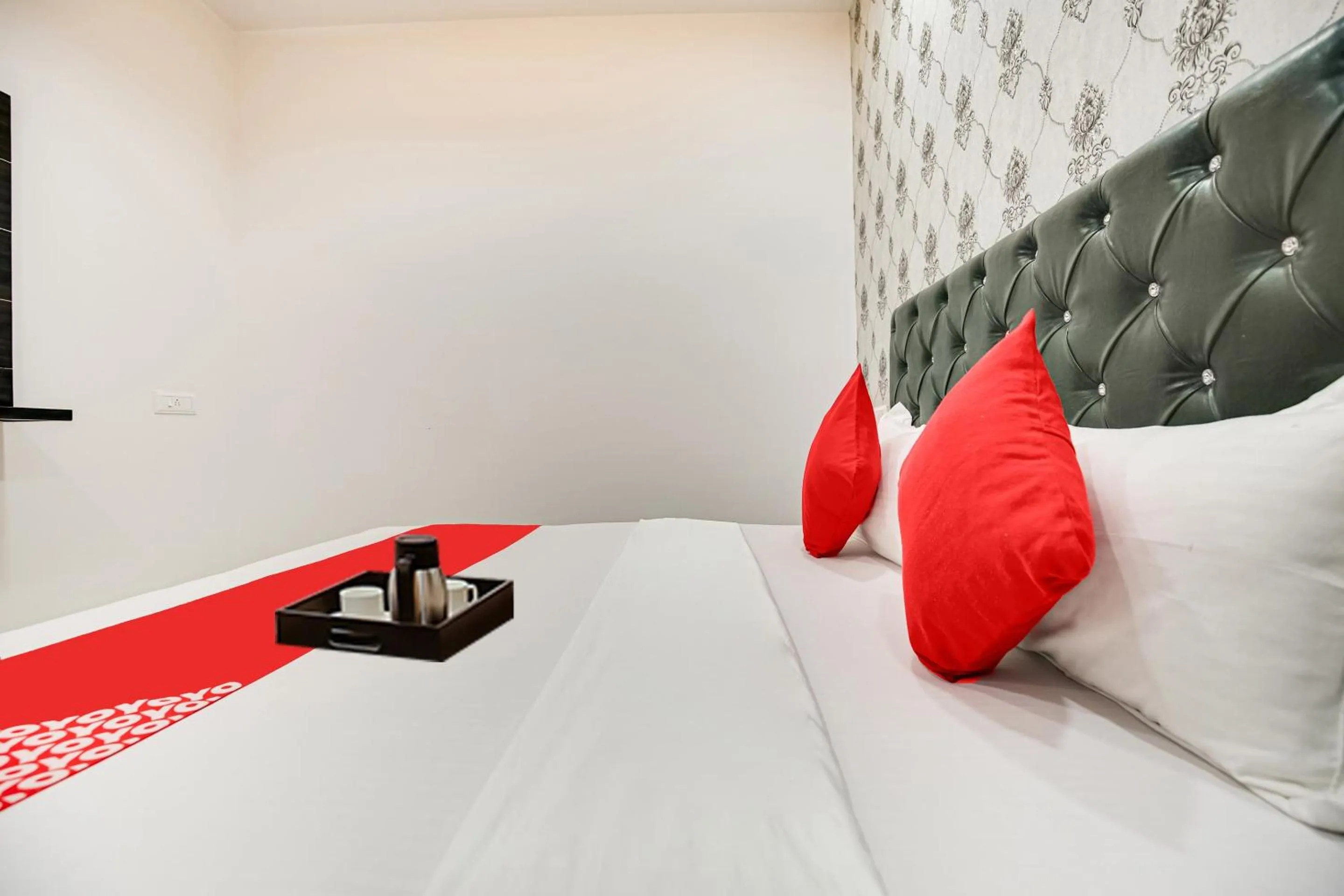 Bedroom, Bed in Hotel O City Stay