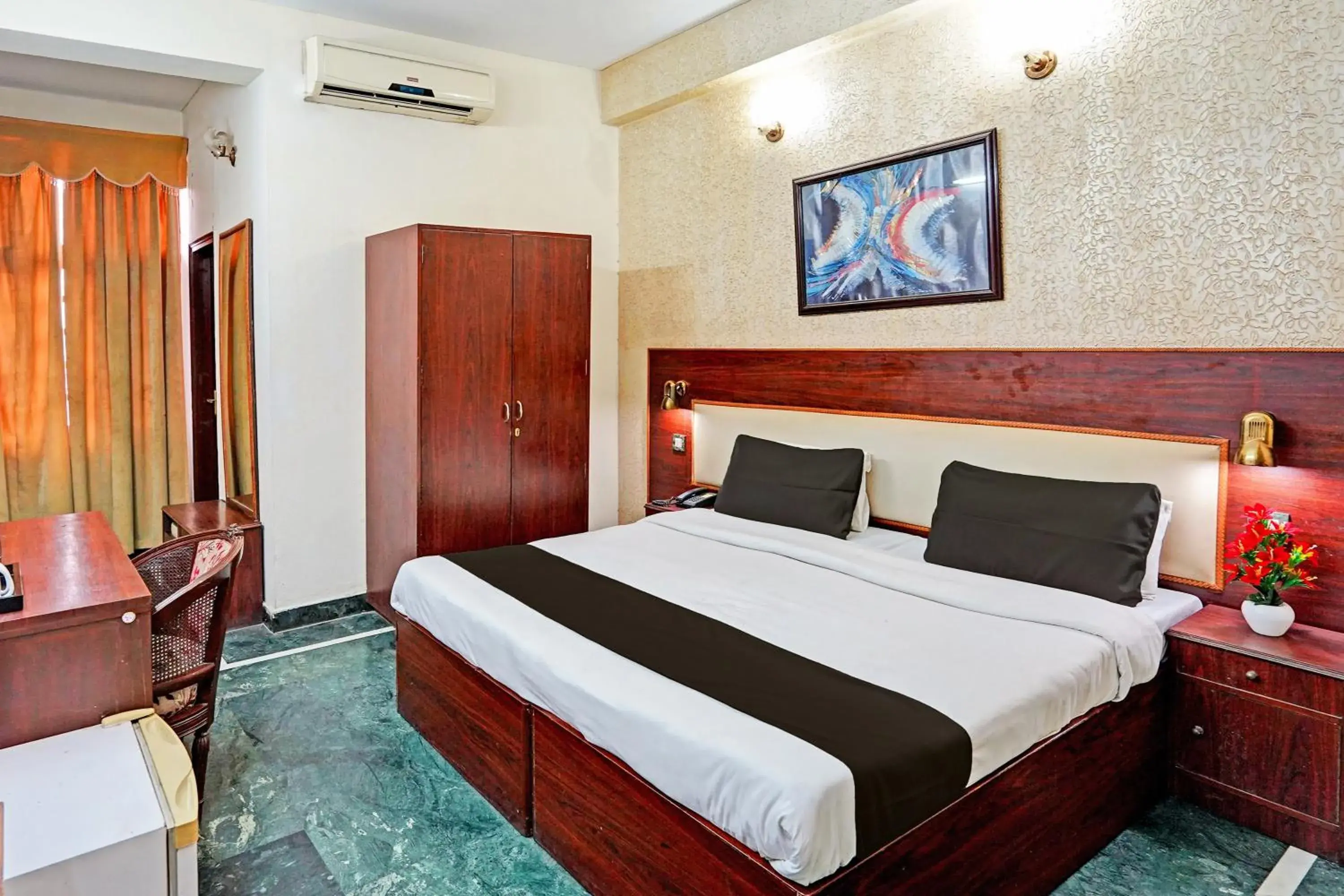 Hotel O Primero Near Aravali Biodiversity Park Hotel O Primero Near Aravali Biodiversity Park