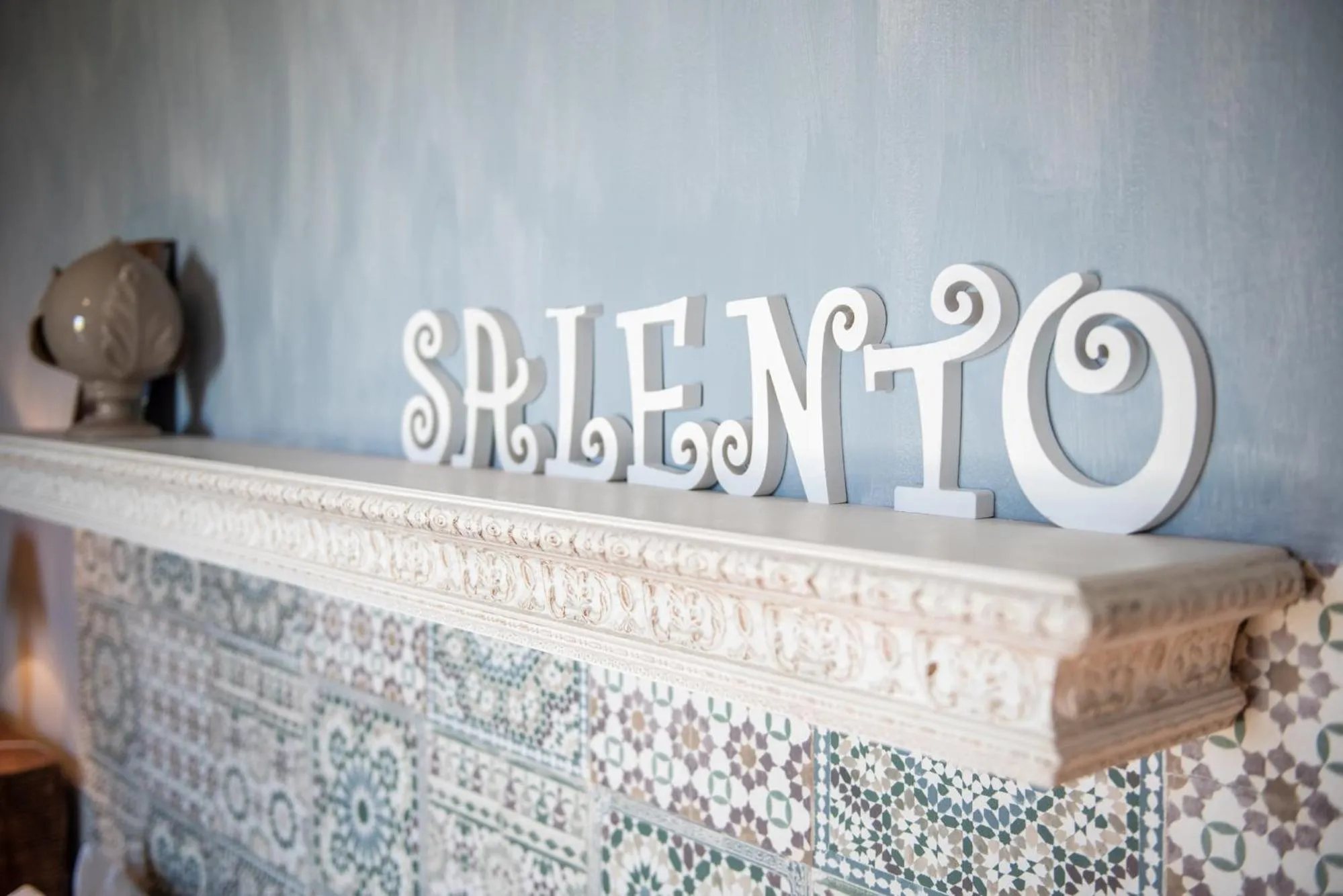 Decorative detail in Borgo Rosso Terra