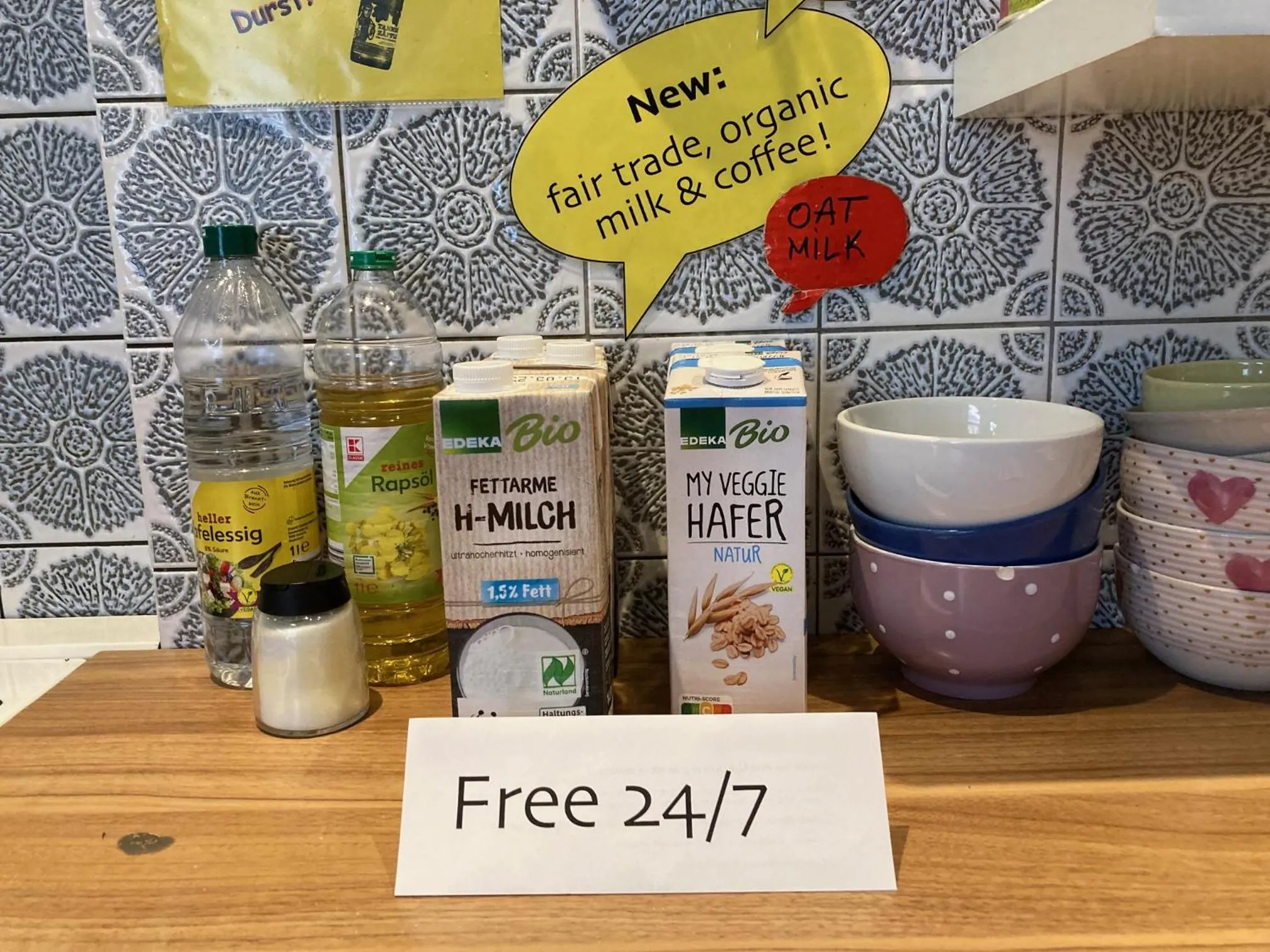 Breakfast in Lotte - The Backpackers