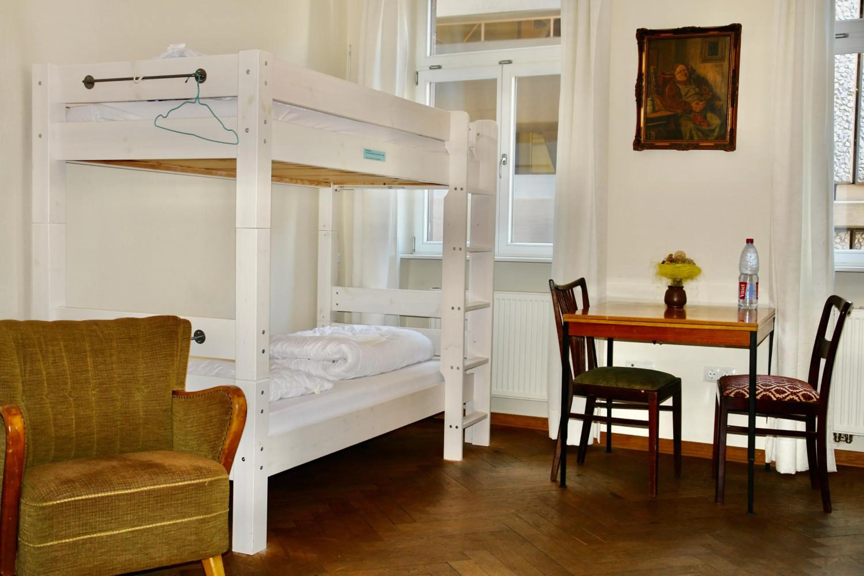 Photo of the whole room, Bed in Lotte - The Backpackers