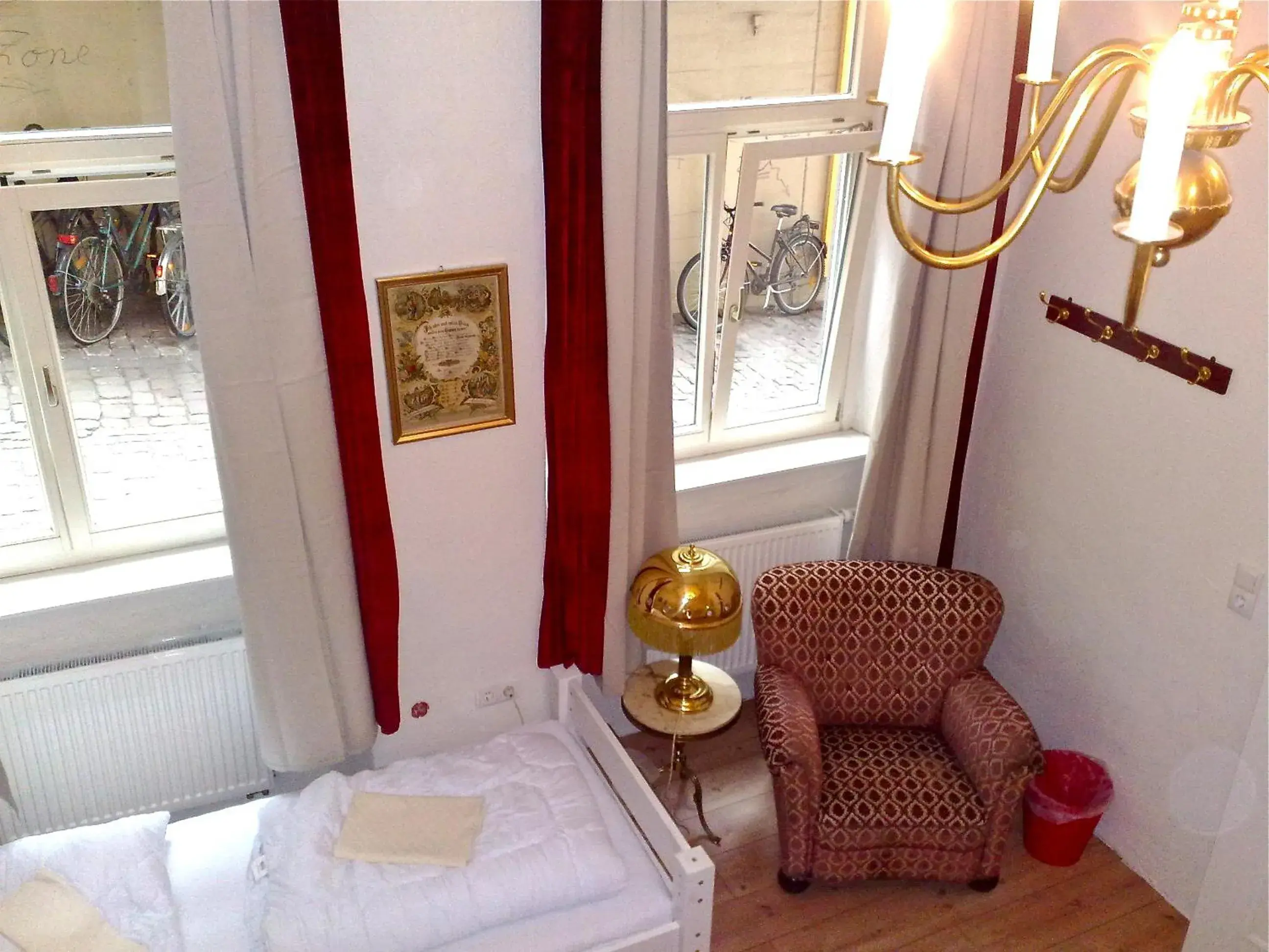 Photo of the whole room in Lotte - The Backpackers Photo of the whole room in Lotte - The Backpackers