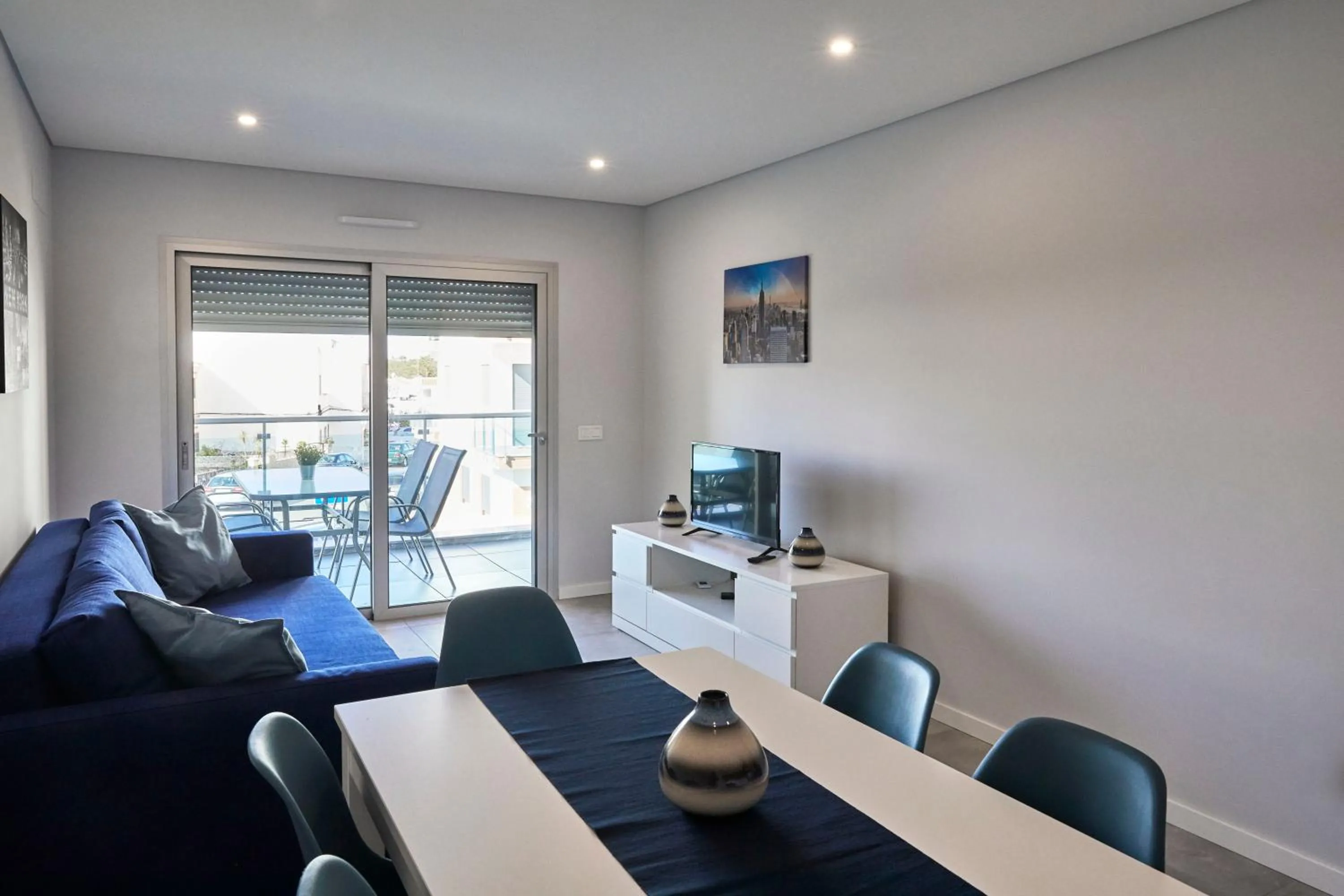 TV and multimedia in Nice apartment near the beach - Monte Gordo