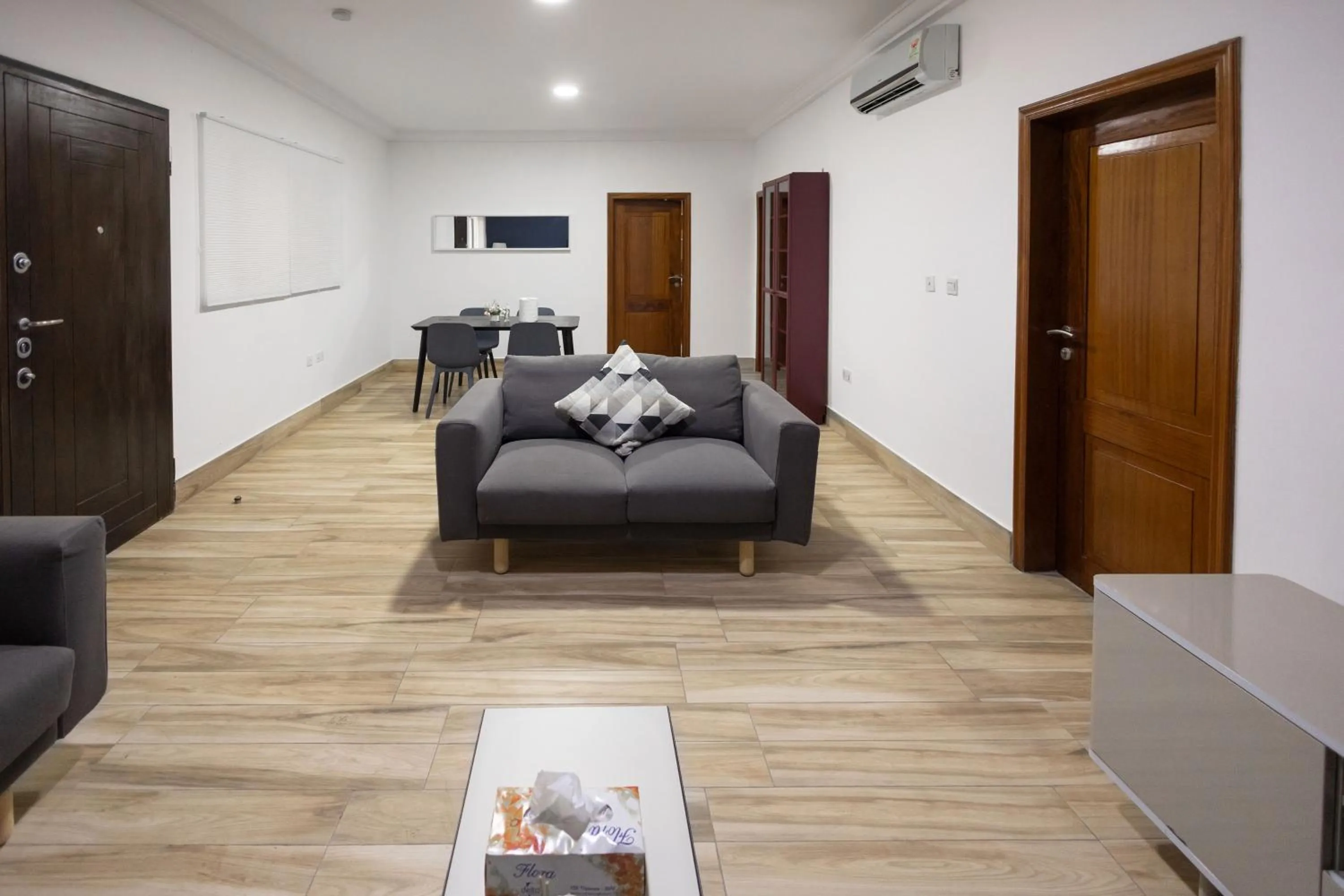 TV and multimedia in Bragha Apartments And Hotel