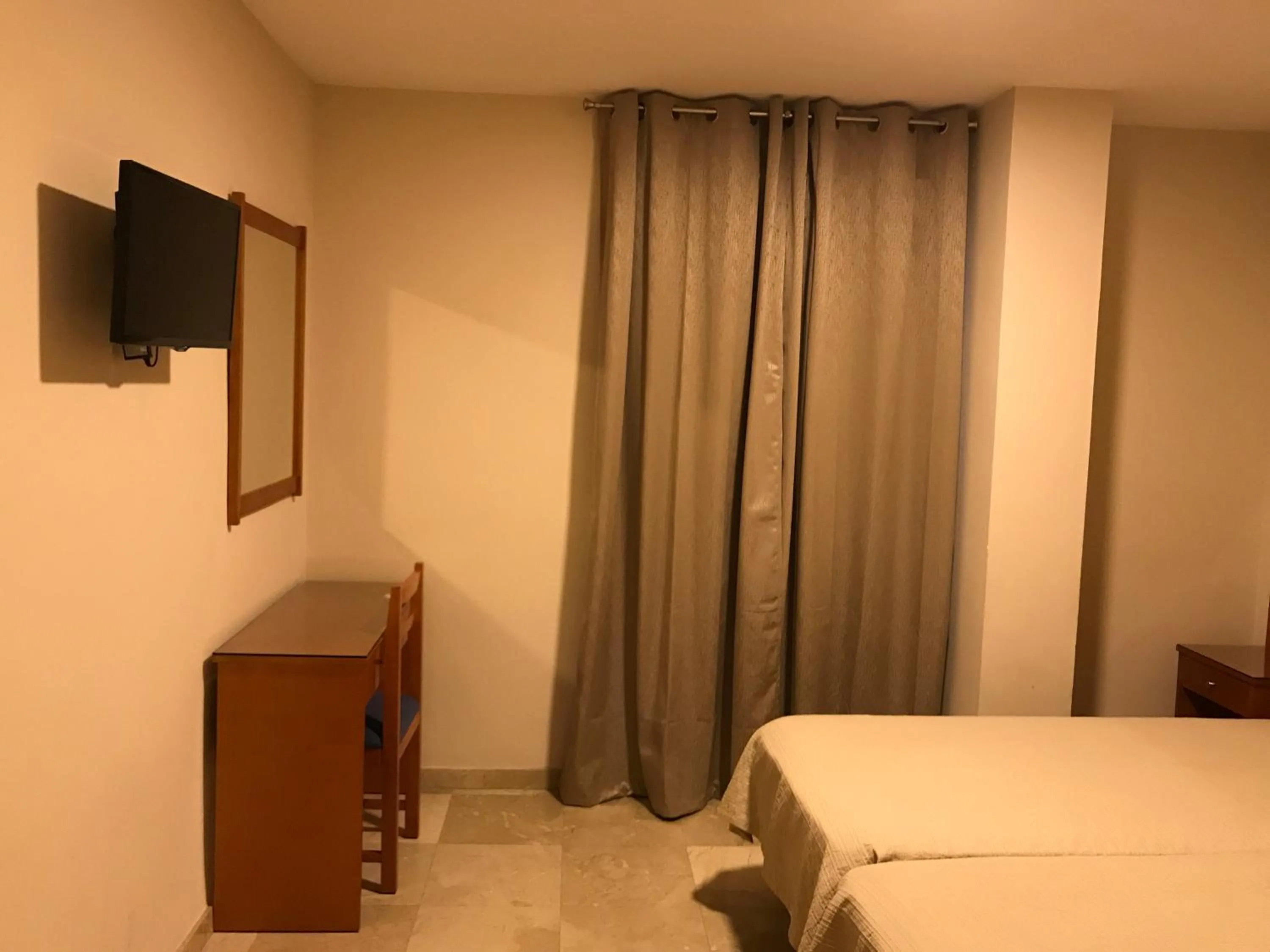 Photo of the whole room, Bed in Los Galanes