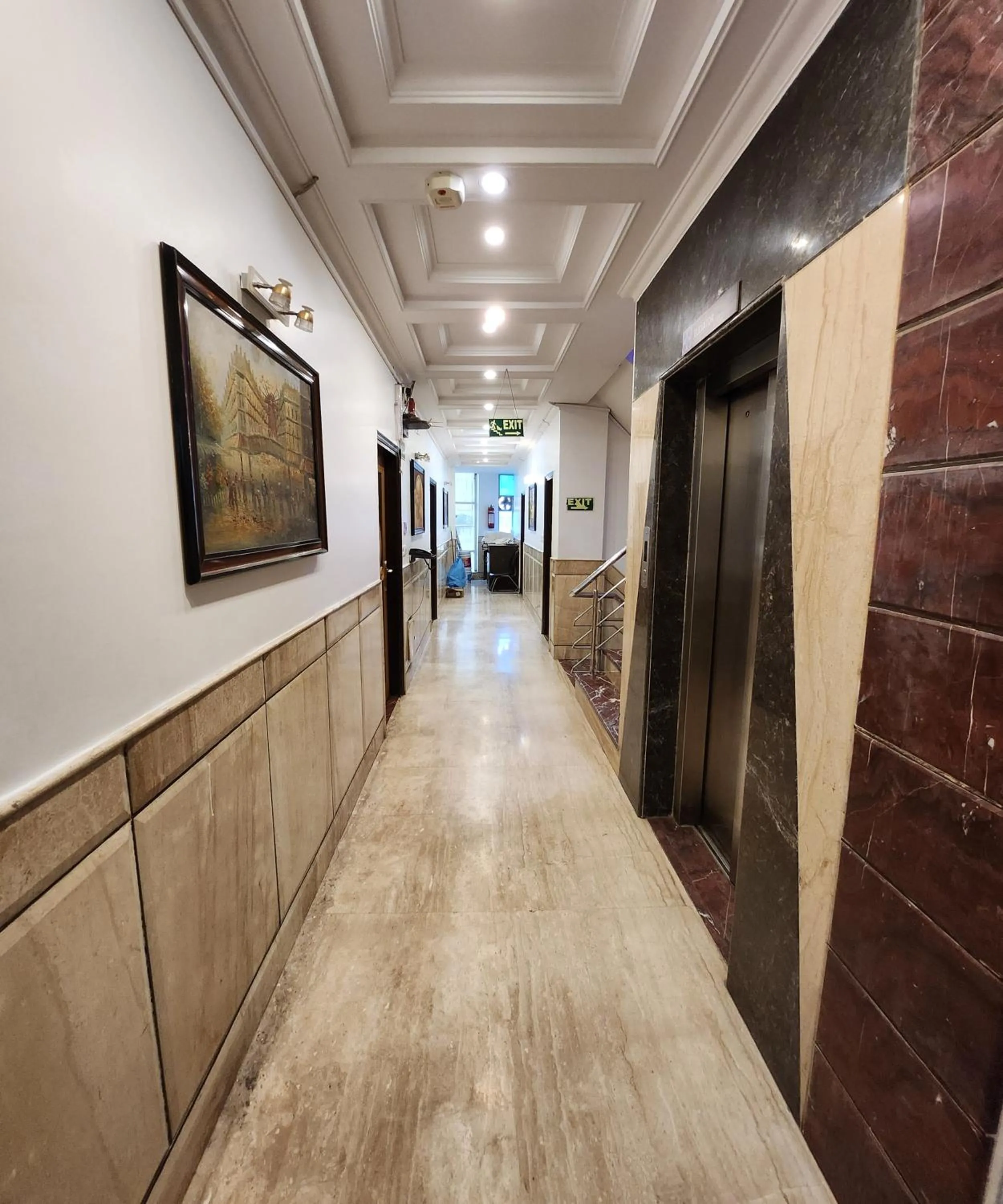 Property building in Hotel Delhi Heart at New Delhi Railway Station