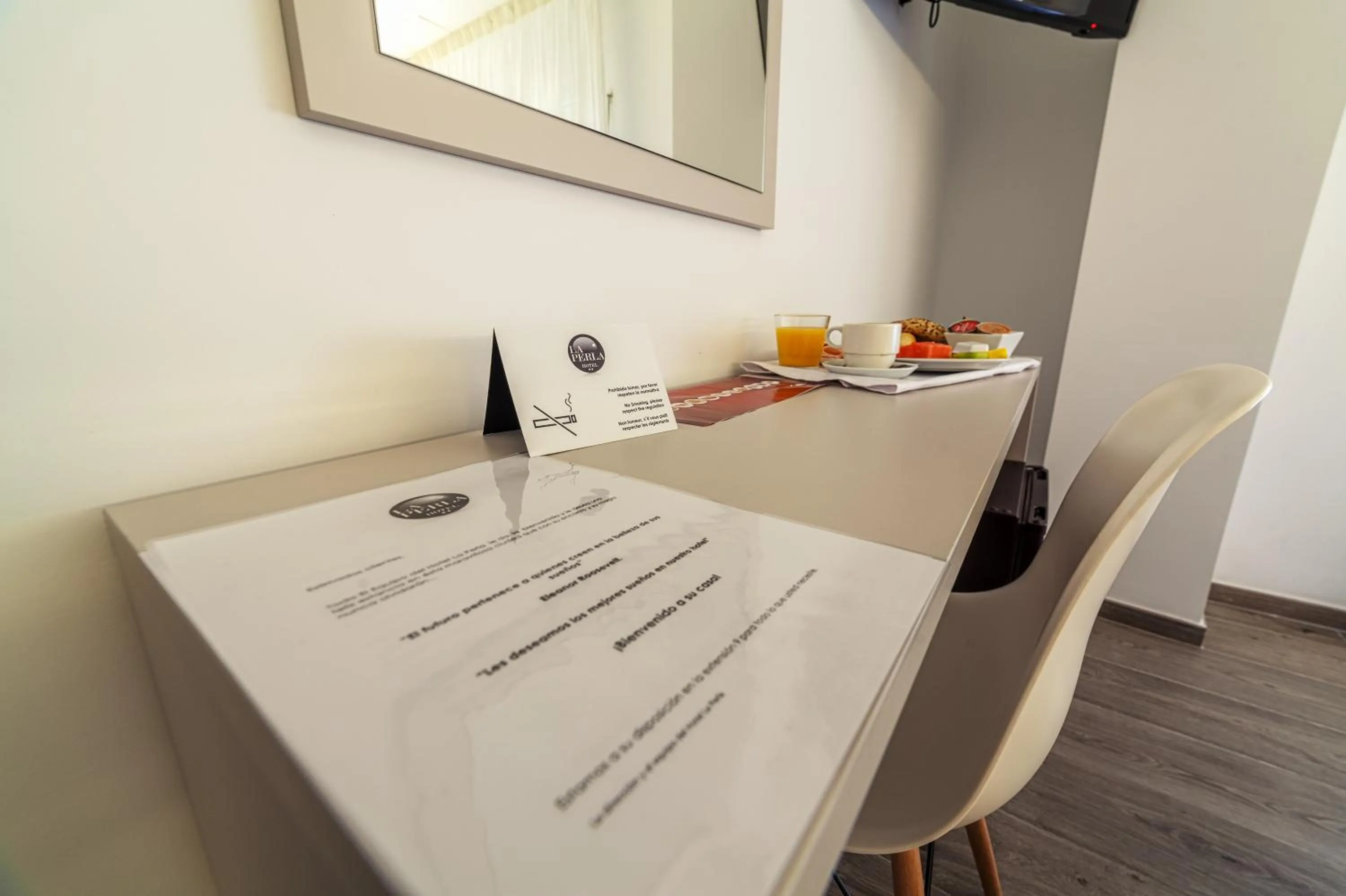 Food and drinks in La Perla