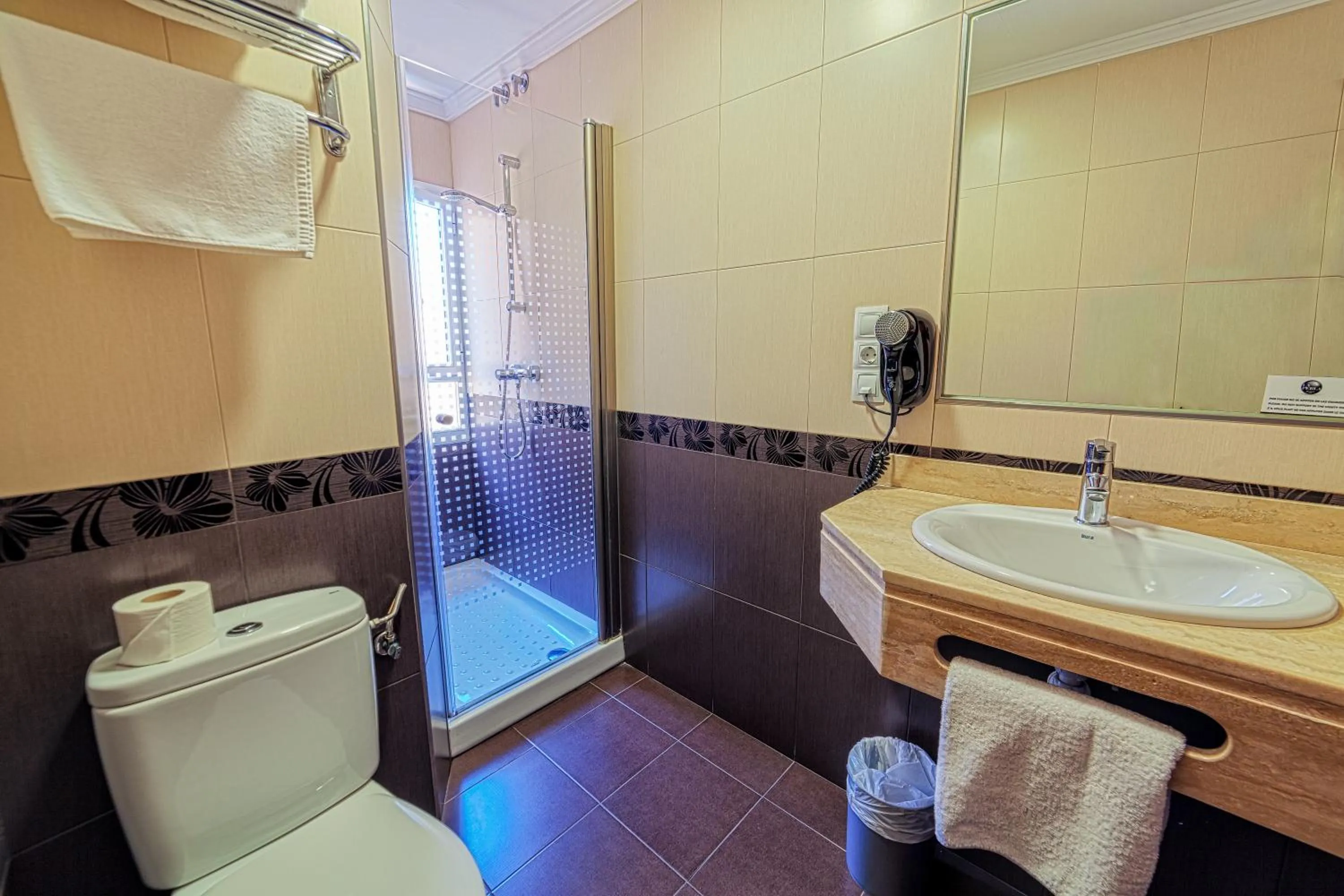 Bathroom in La Perla