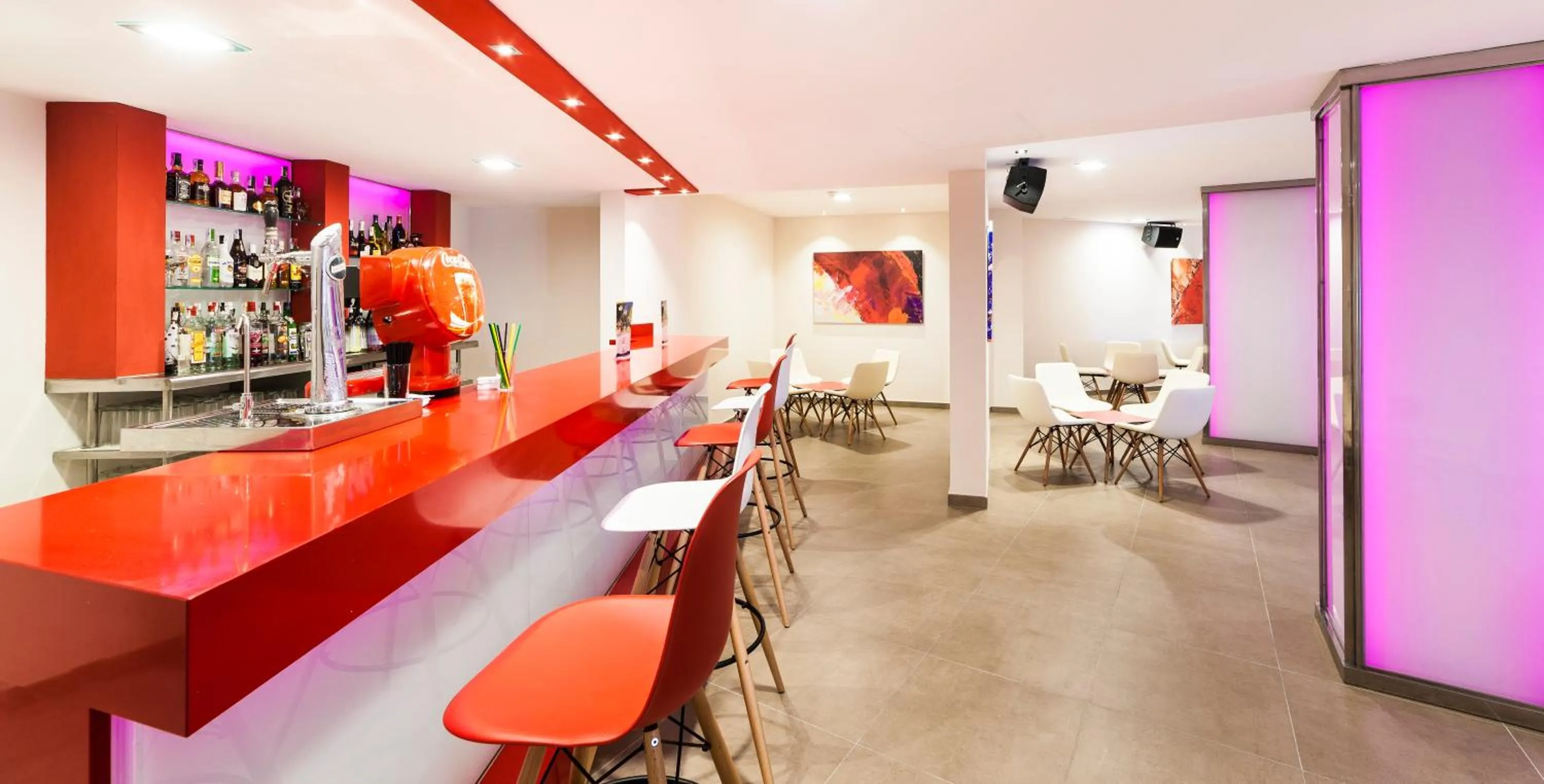 Lounge or bar in Globales Simar