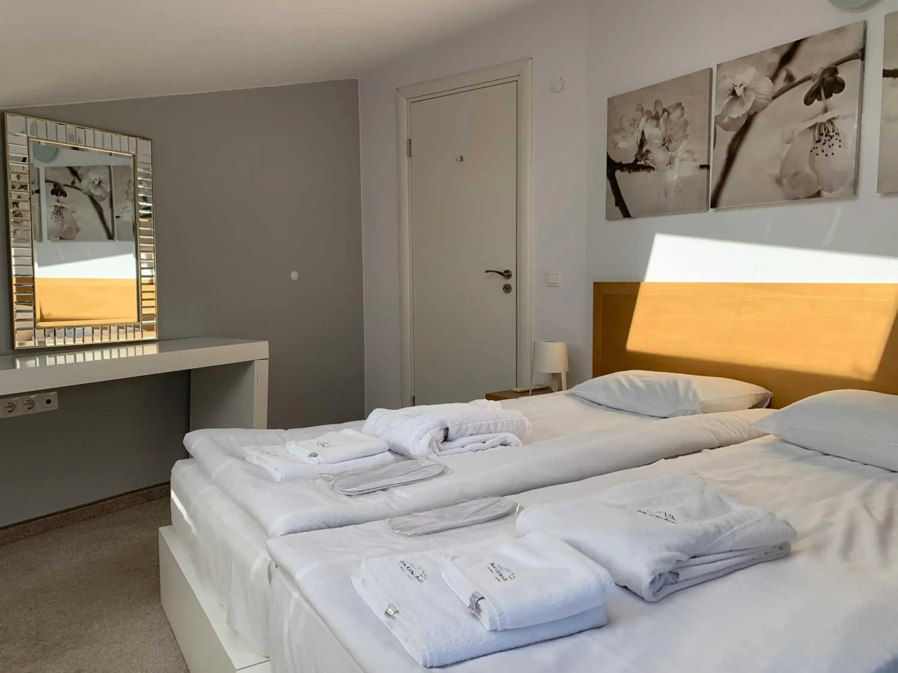 Bedroom, Bed in Saint George Palace Deluxe Collection Bedroom, Bed in Saint George Palace Deluxe Collection