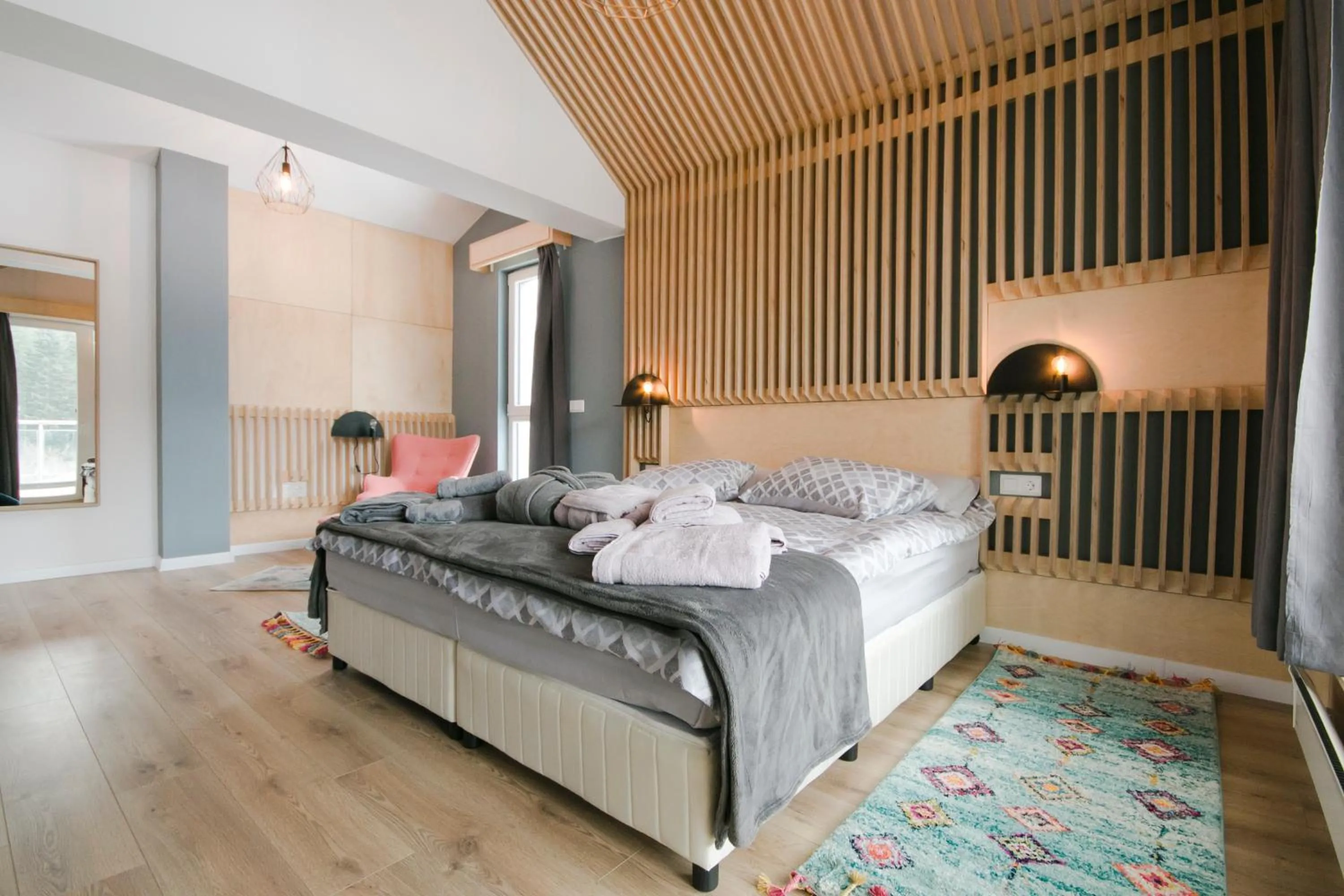 Bed in Saint George Palace Deluxe Collection