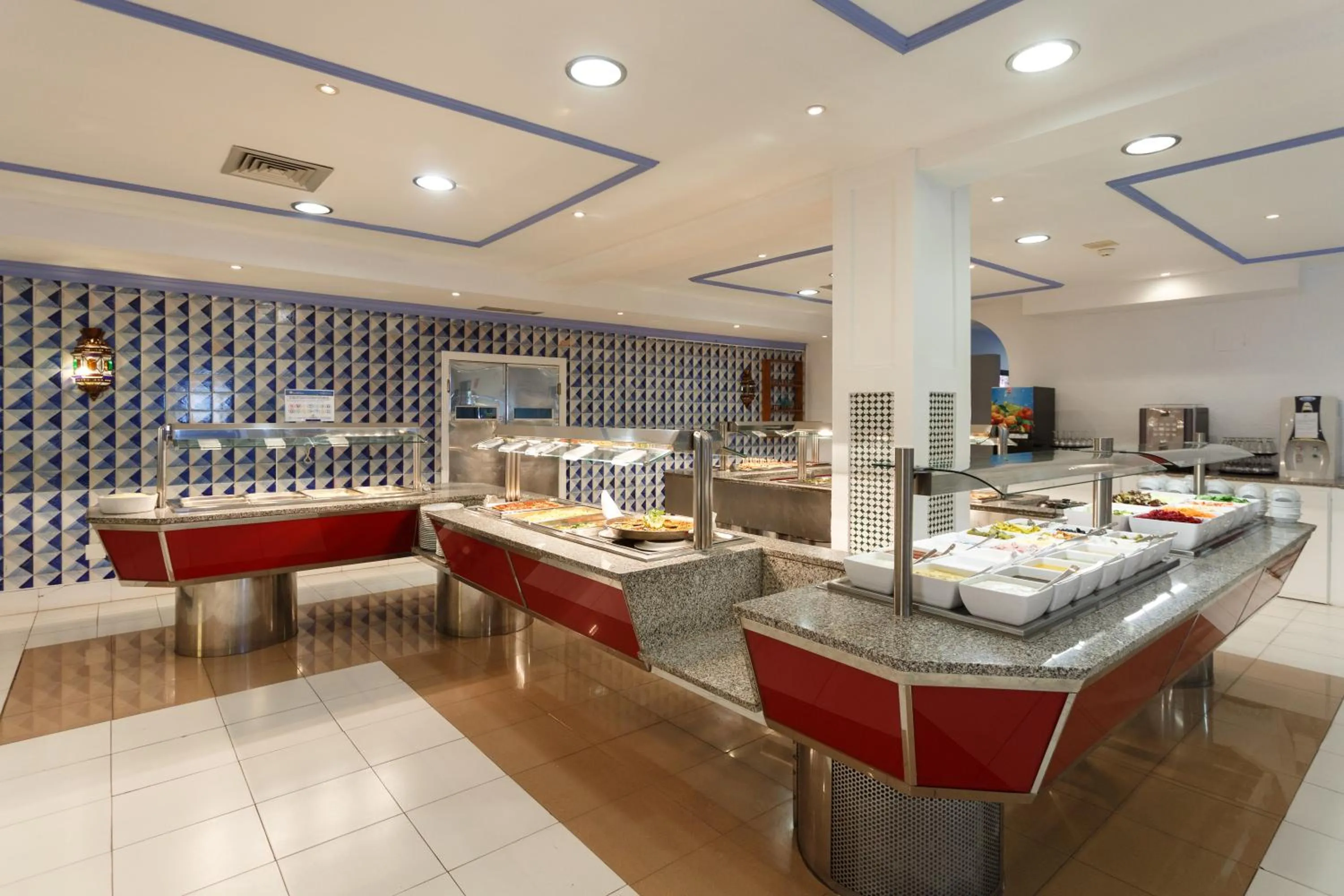 Restaurant/places to eat in Globales Pueblo Andaluz