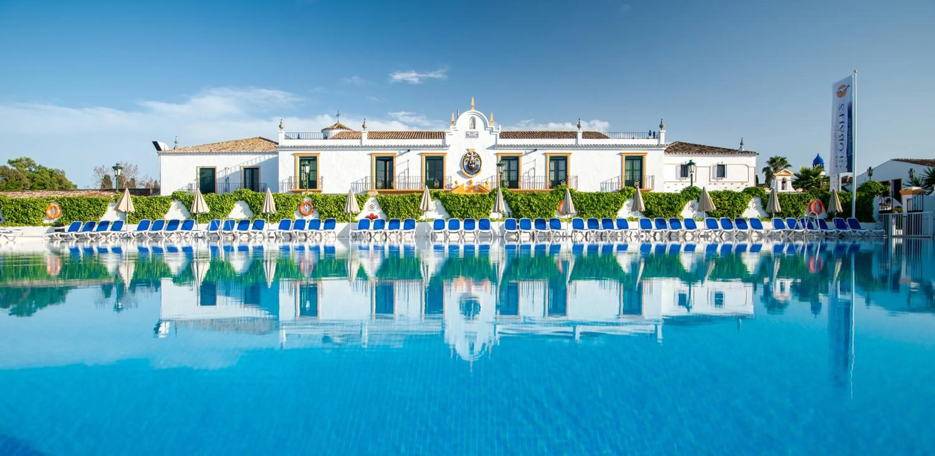 Swimming pool in Globales Pueblo Andaluz