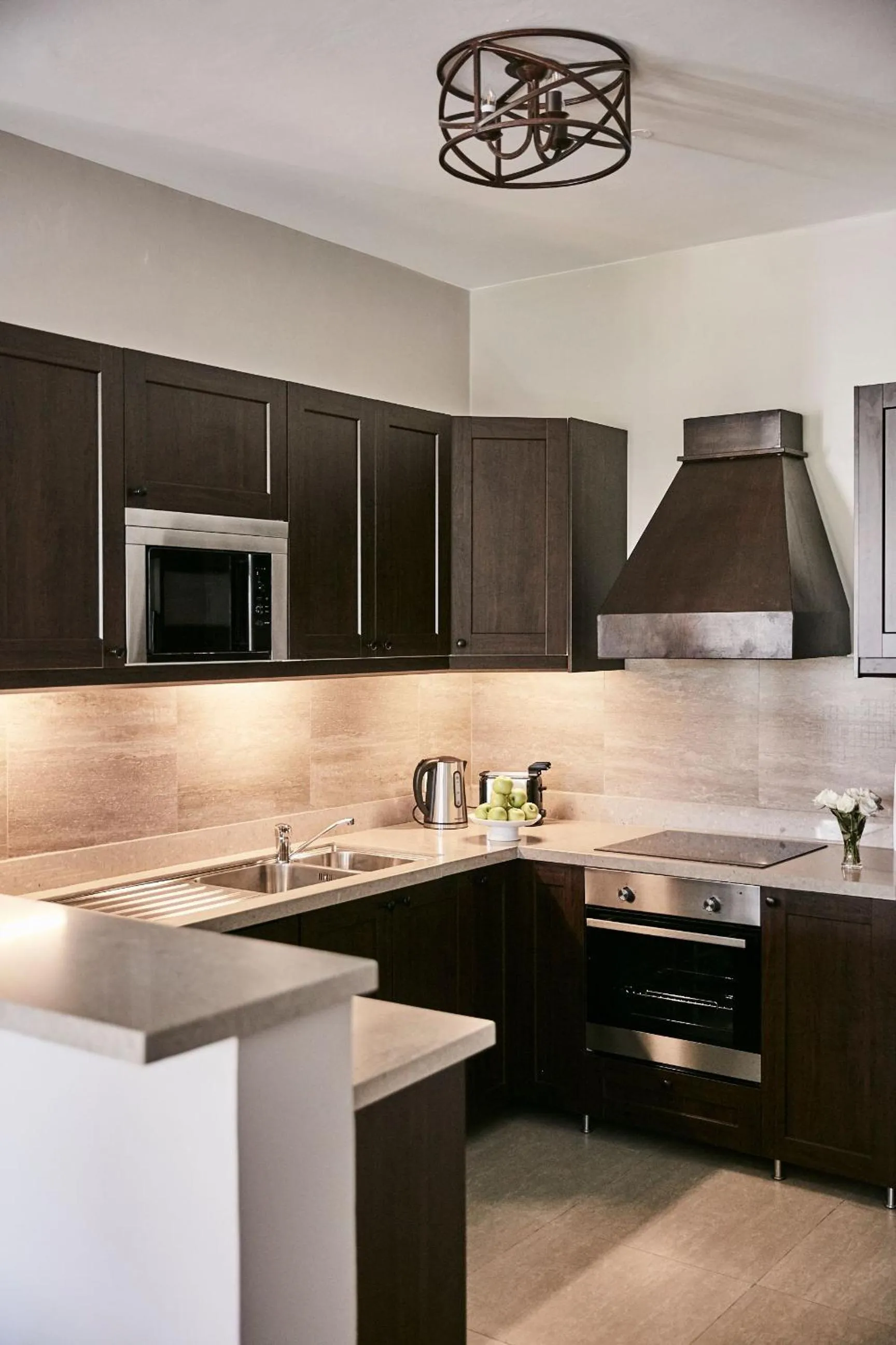 Kitchen or kitchenette in Palacina The Residence & The Suites