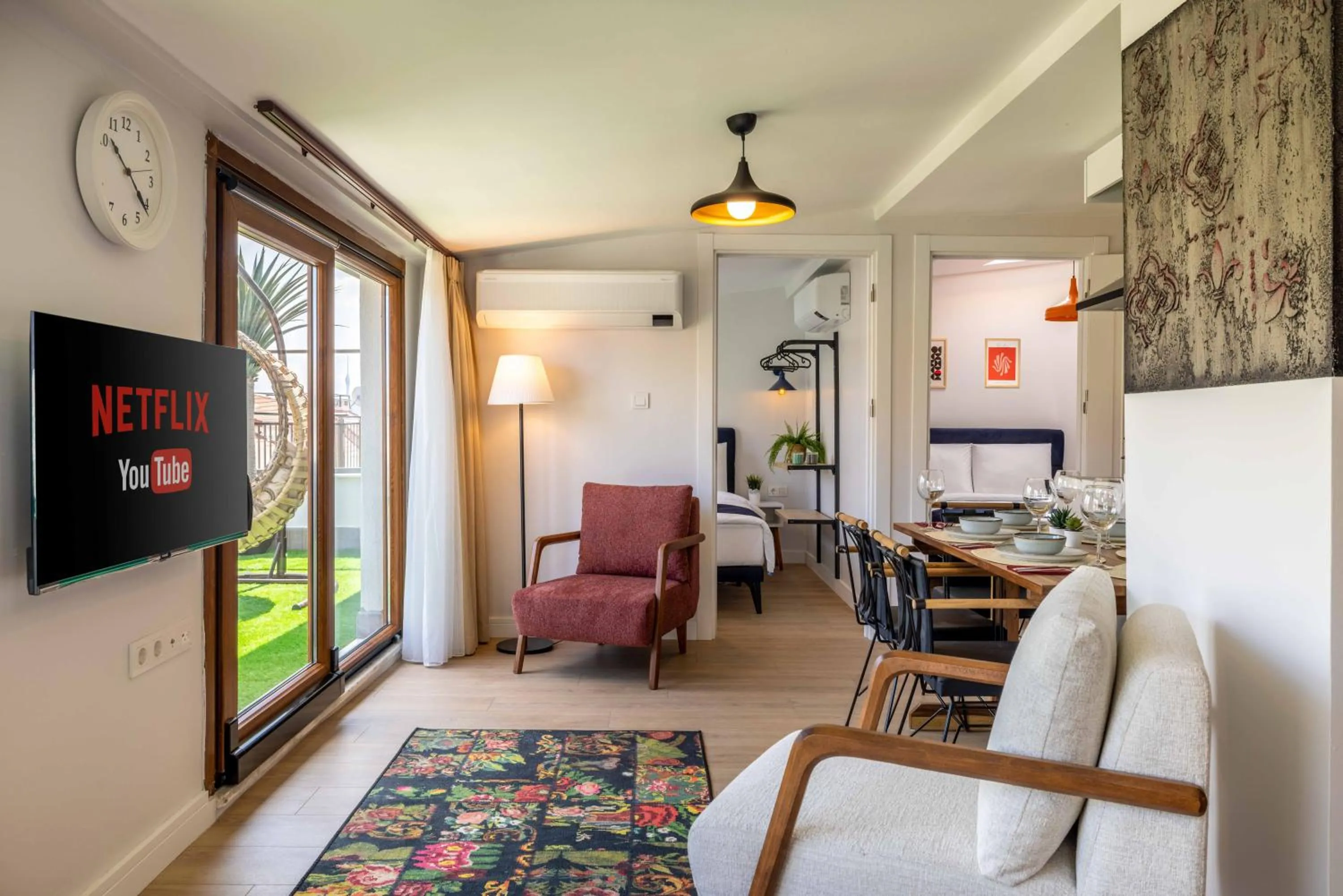 TV and multimedia in Monnas Suite