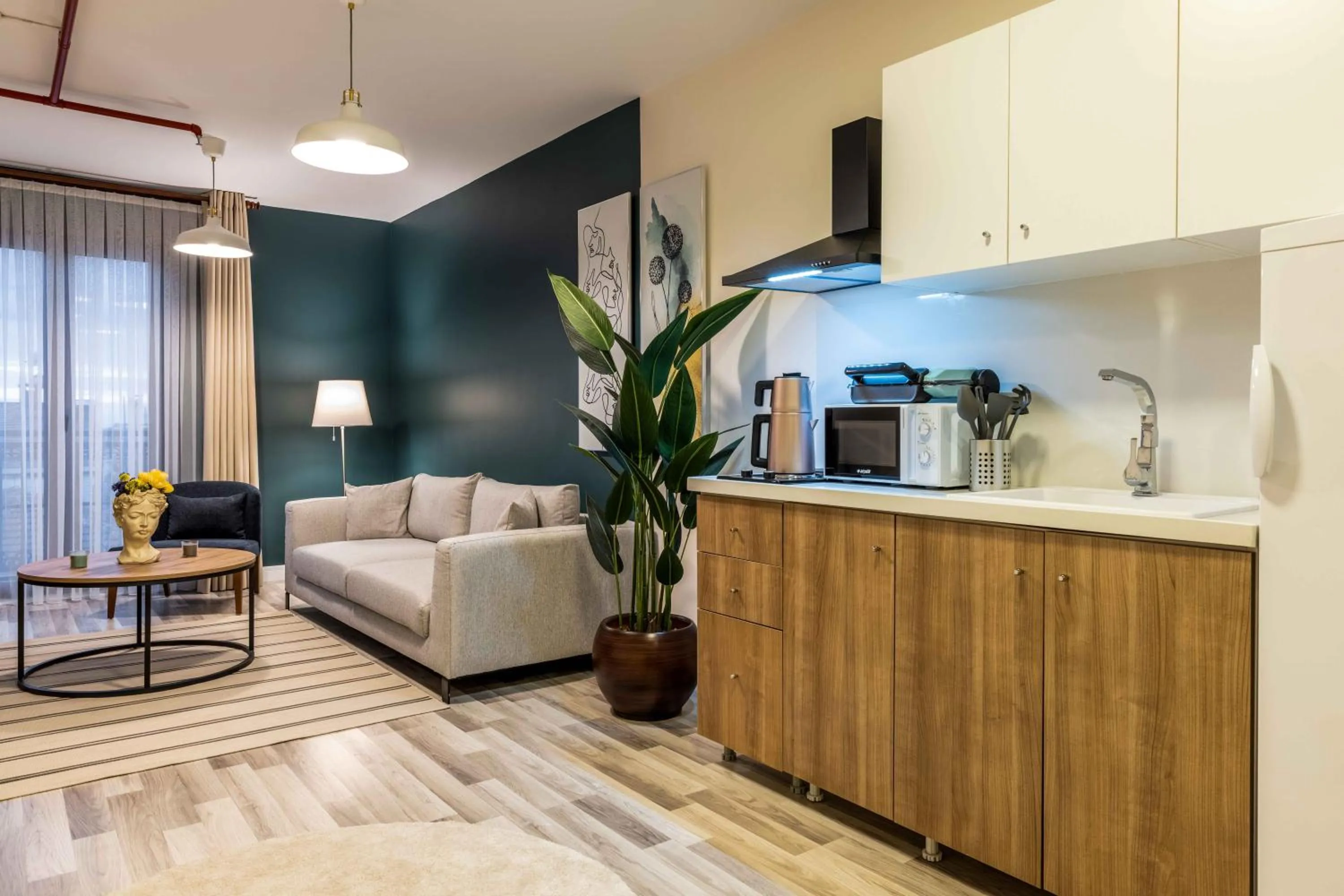 Coffee/tea facilities in Monnas Suite