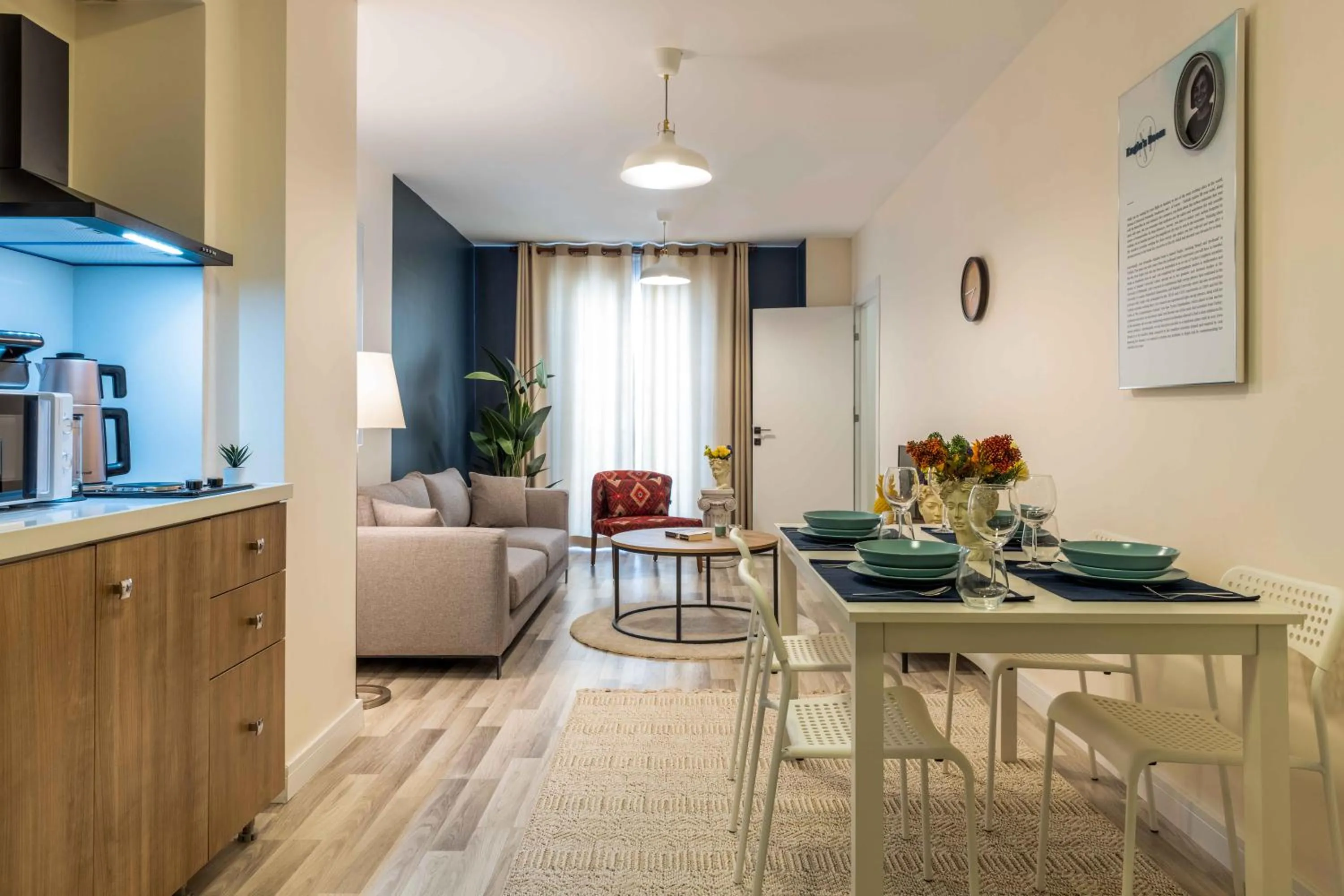 Kitchen or kitchenette in Monnas Suite