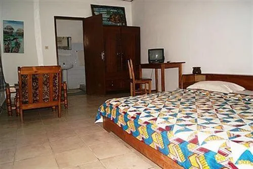 Photo of the whole room, Bed in Hotel Aurore Lomé