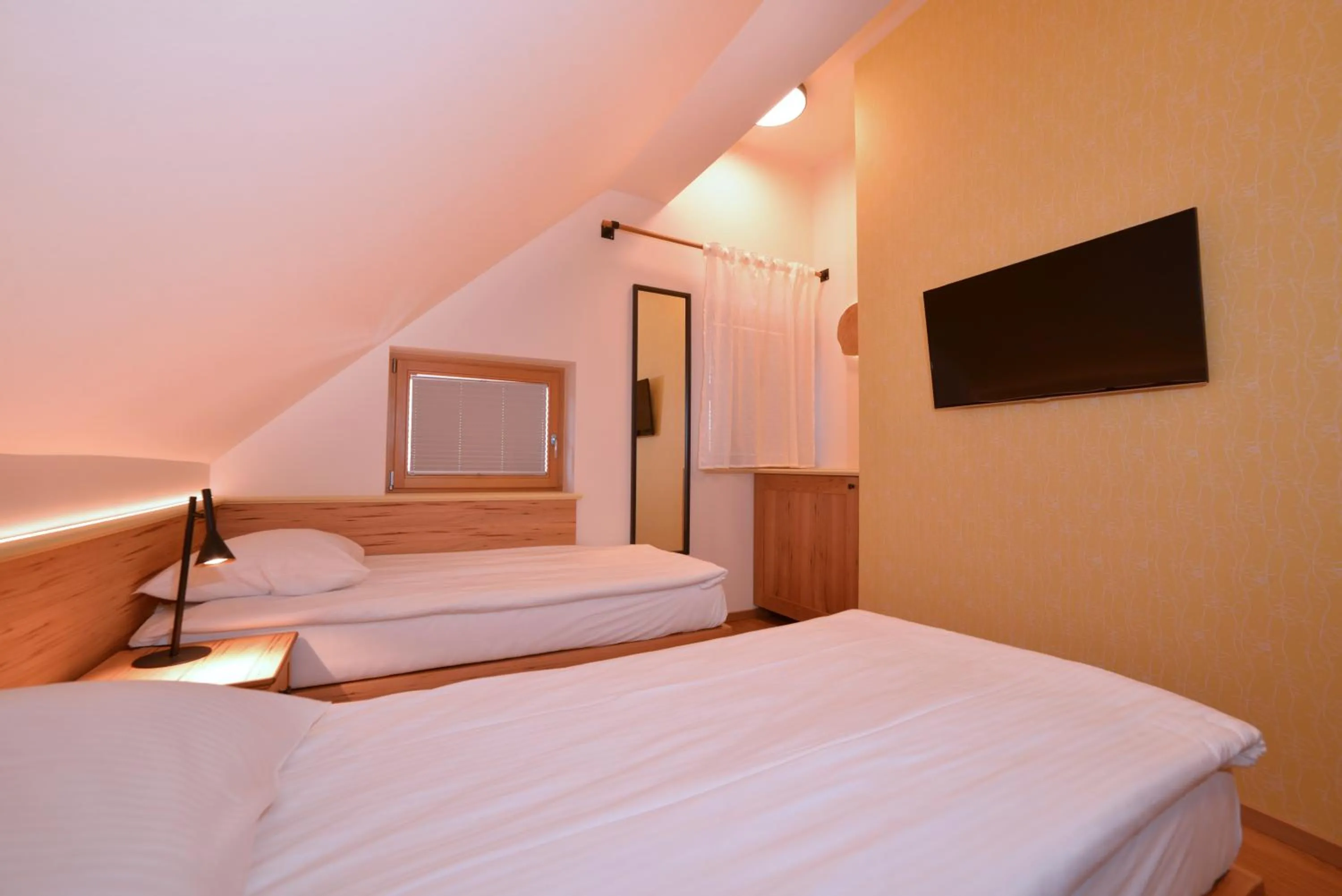 Photo of the whole room, Bed in Guesthouse Les