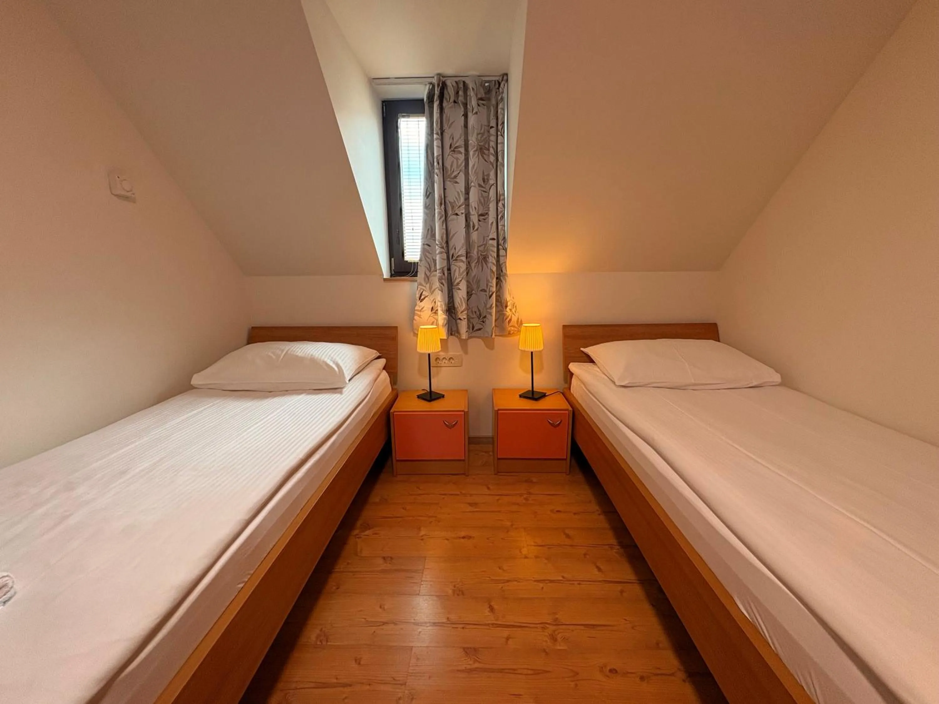 Bedroom, Bed in Guesthouse Les