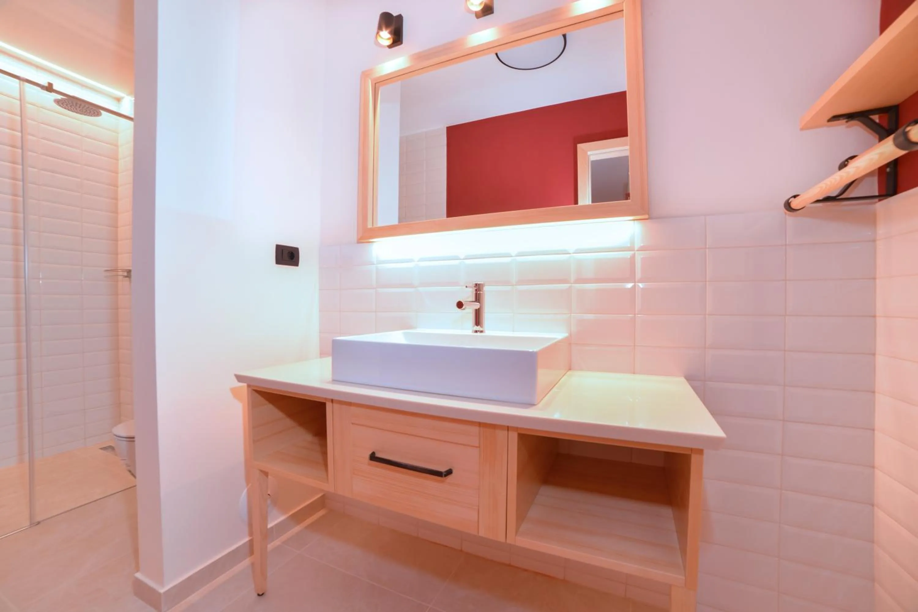 Shower in Guesthouse Les