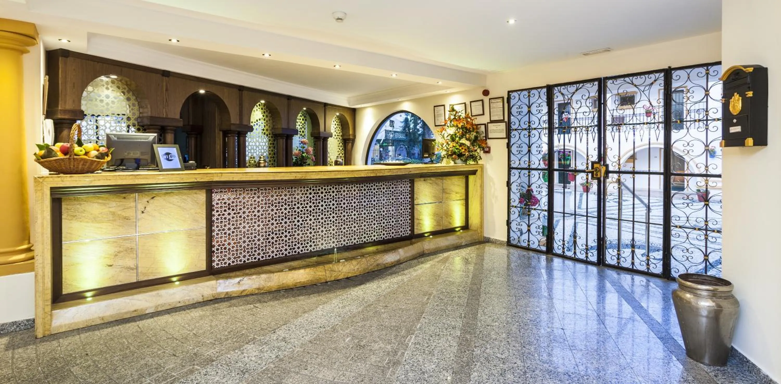 Lobby or reception in Globales Cortijo Blanco