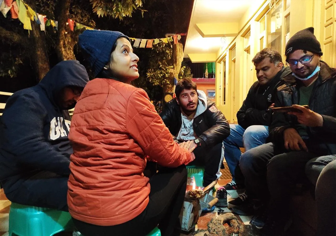 People in The Unmad - Dharamkot