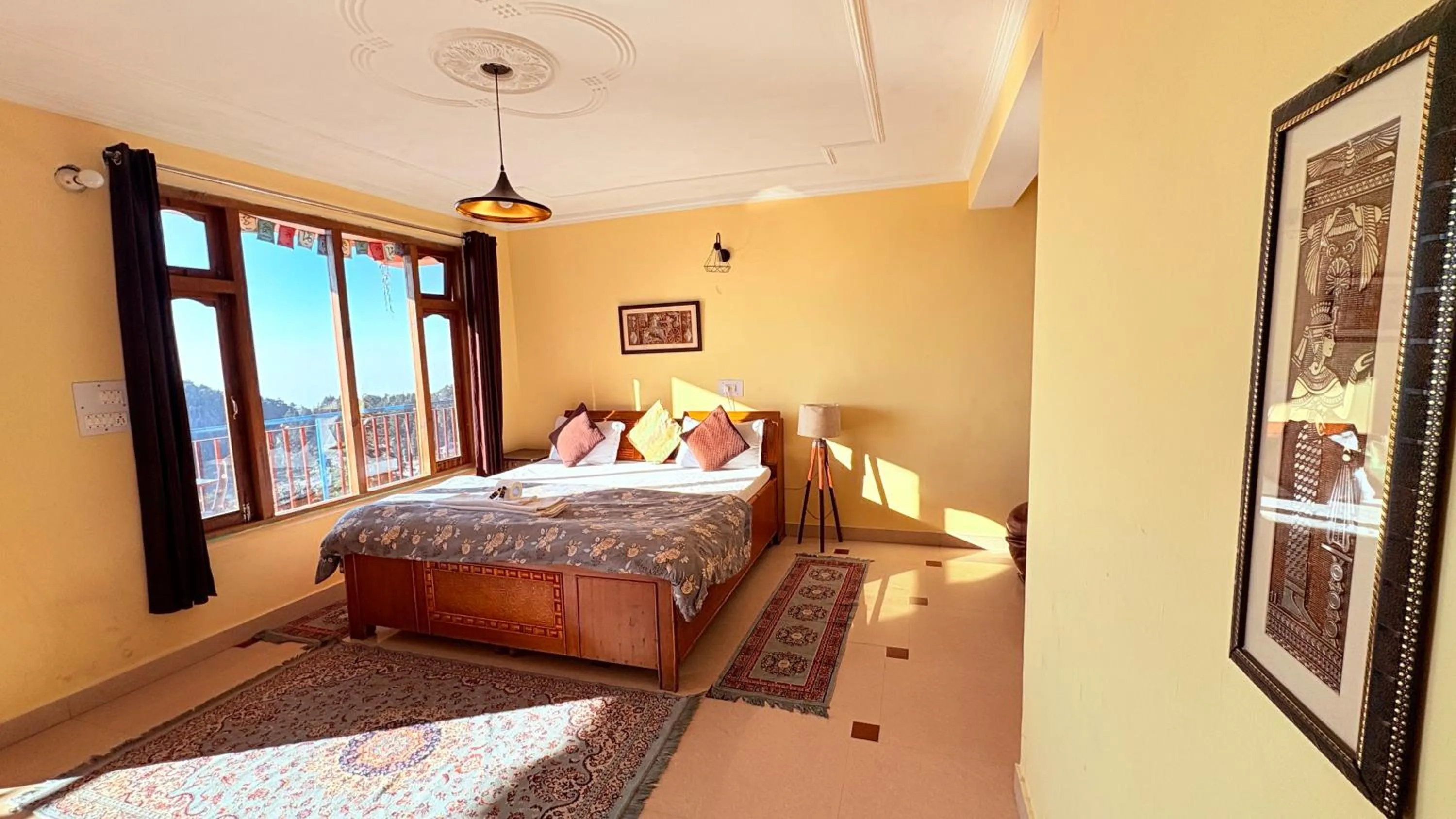 Bed in The Unmad - Dharamkot