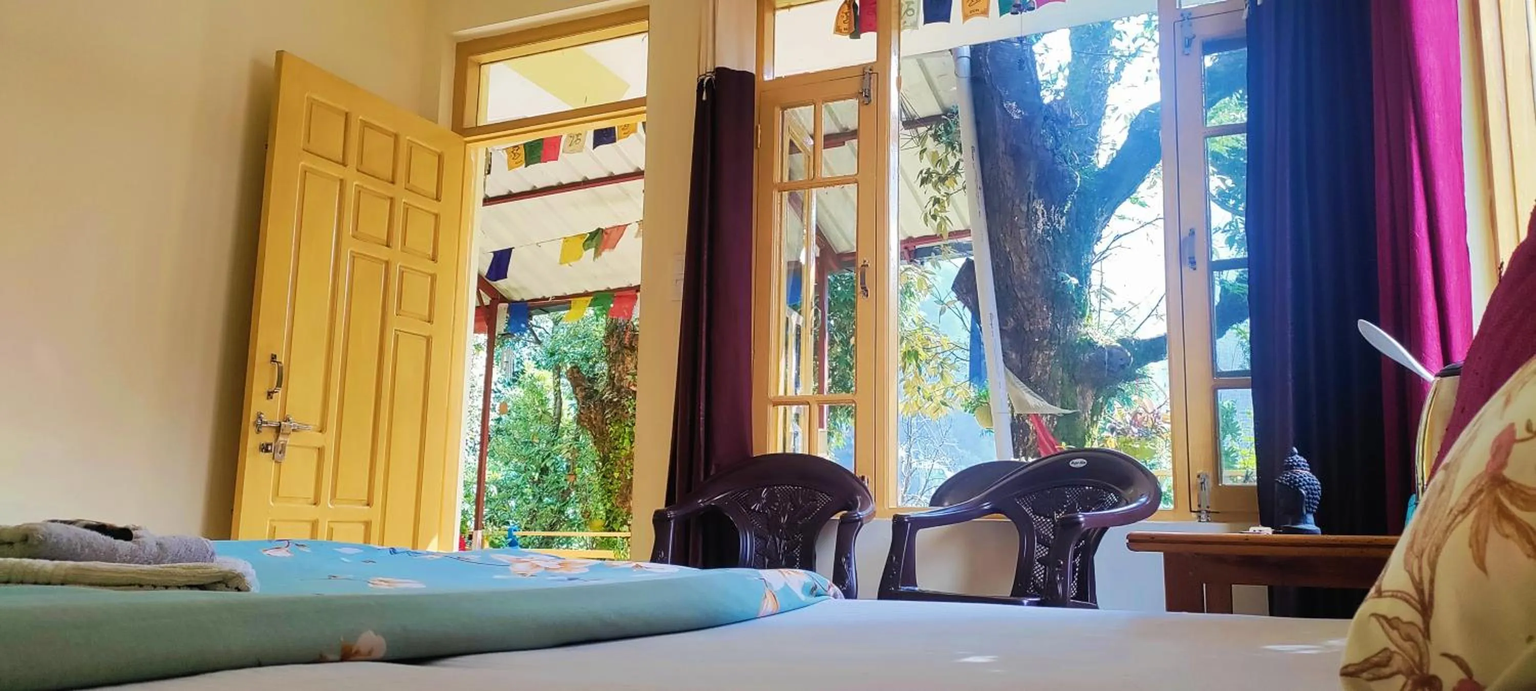 Bed in The Unmad - Dharamkot