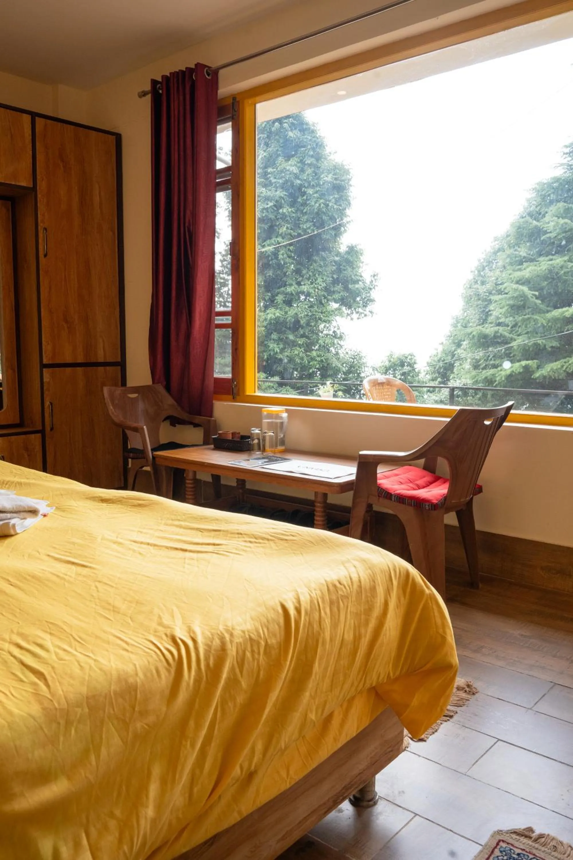 Bedroom, Bed in The Unmad - Dharamkot