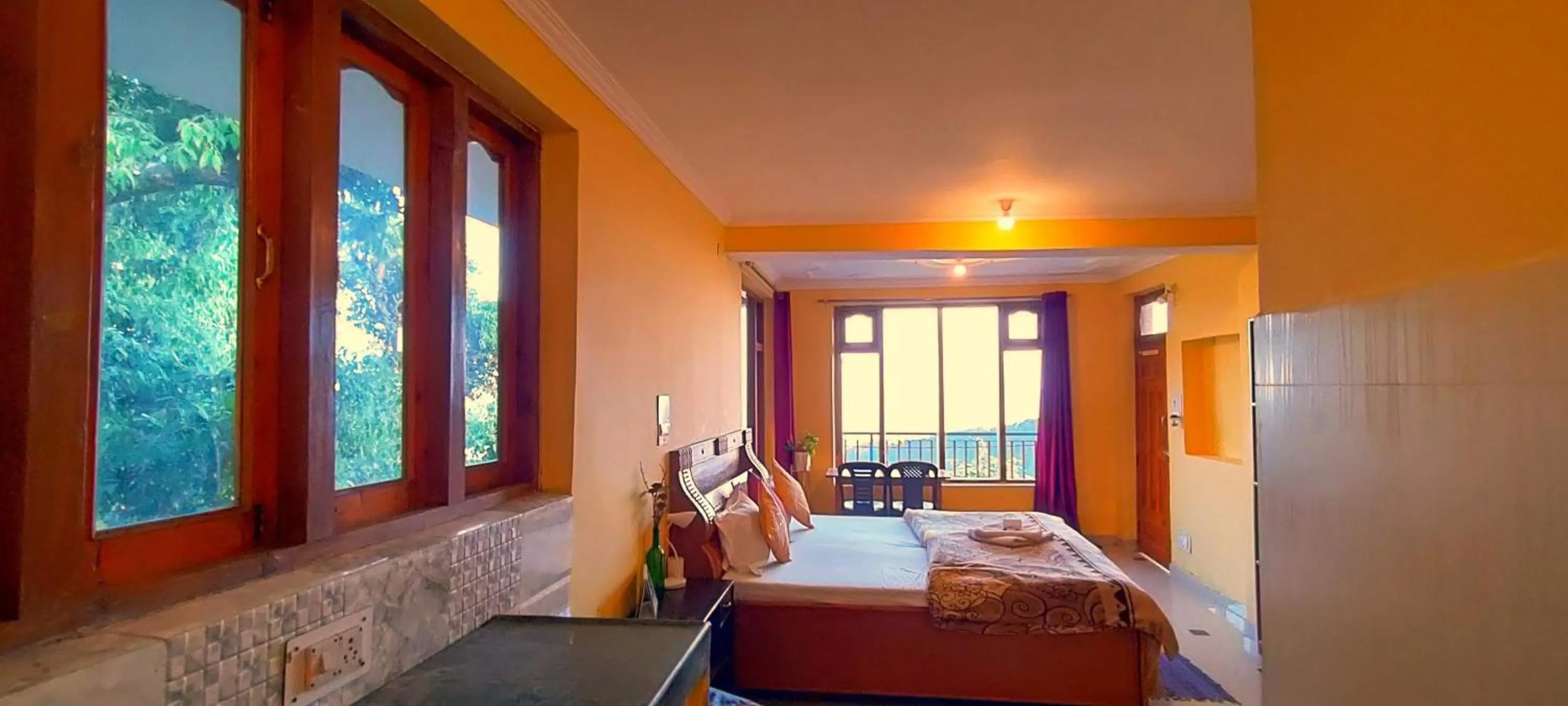 Bed in The Unmad - Dharamkot