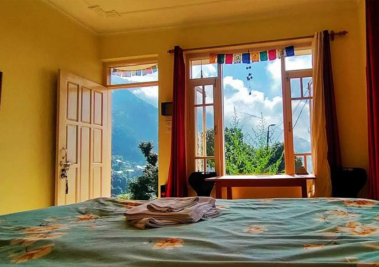 Bed in The Unmad - Dharamkot