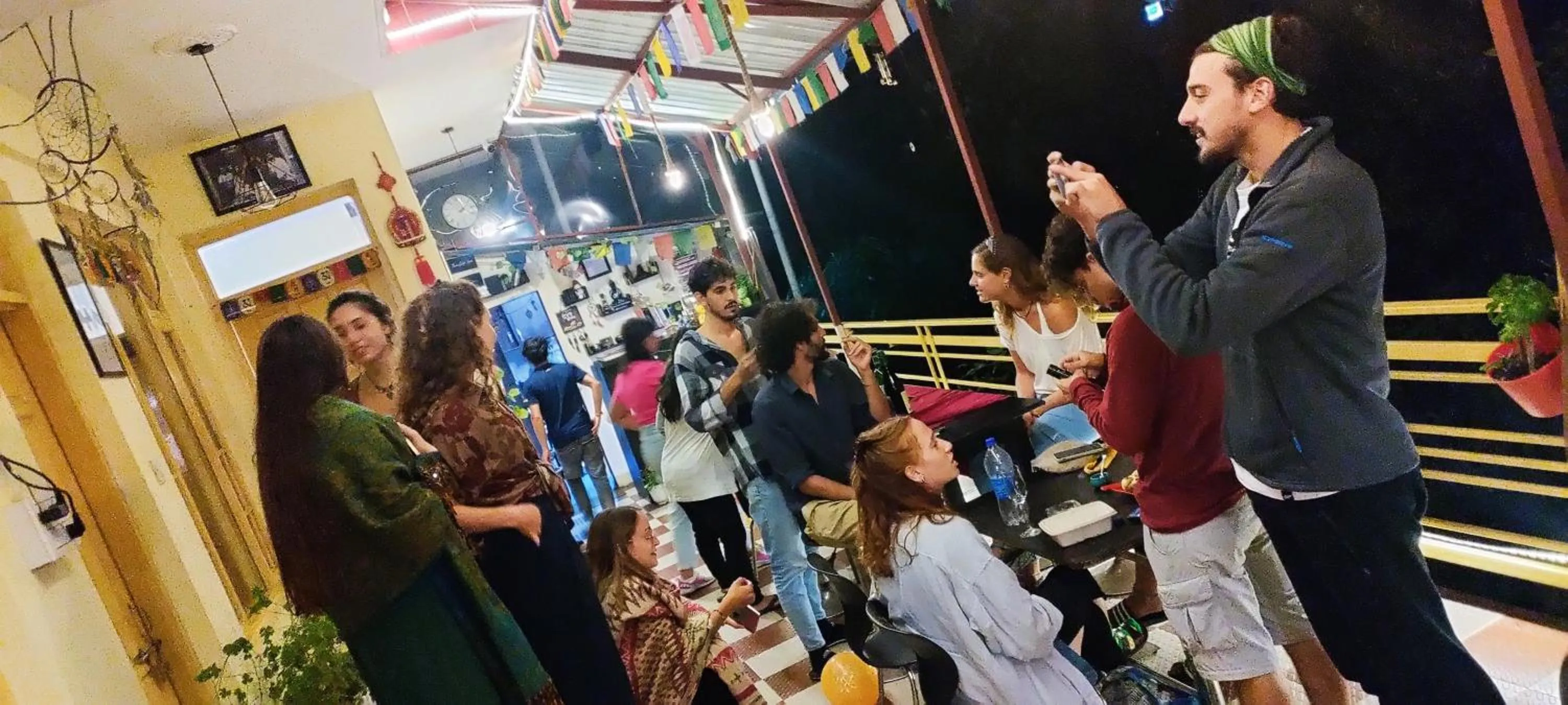 People in The Unmad - Dharamkot