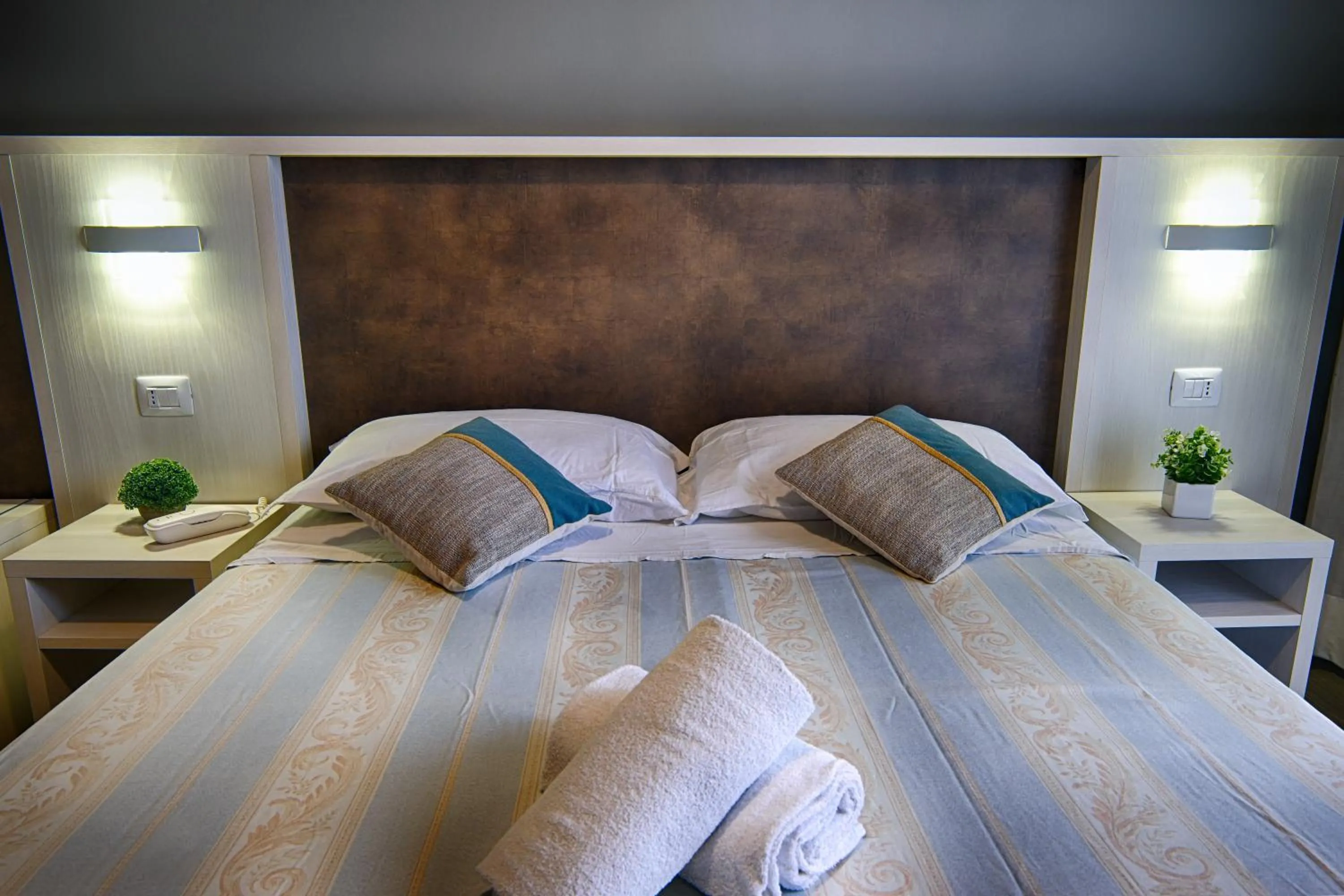 Bed in Hotel Madison