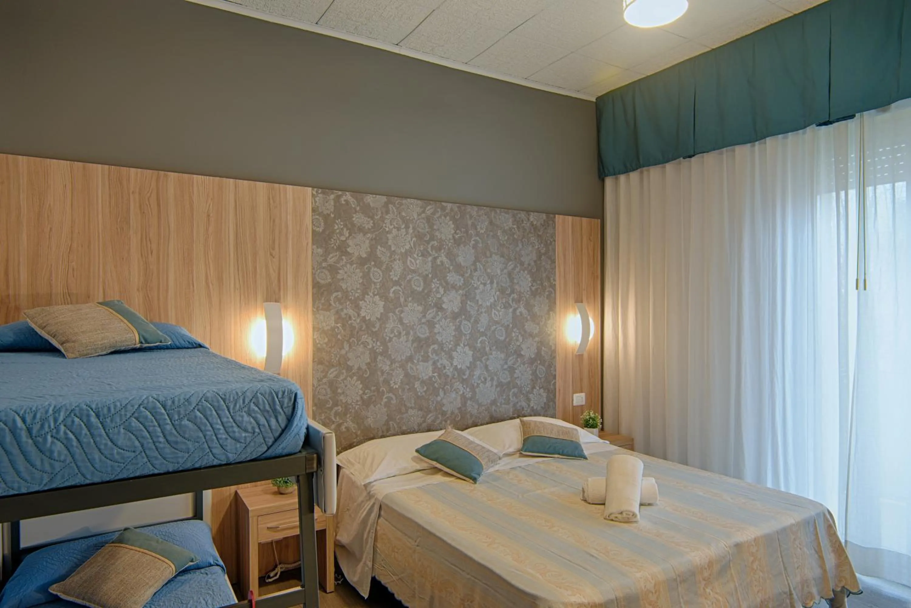 Bed in Hotel Madison